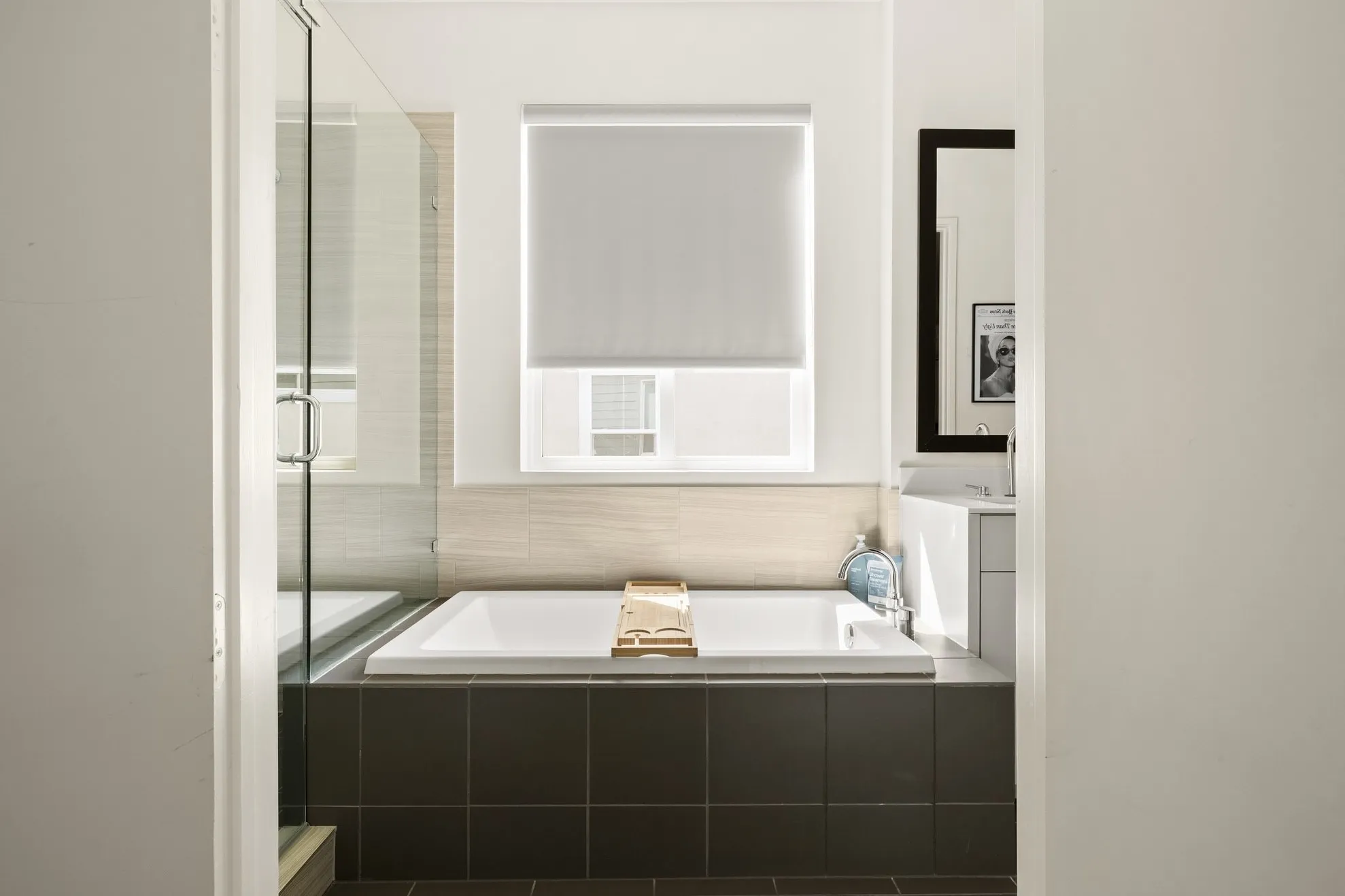 Condominium For Sale in Dallas County , 4015 Wycliff Avenue 2, Dallas, Texas 75219, 2 Bedroom, 3 Bathroom, 2 Garage spaces, 2,042 Sqft, built in 2015, mls#21390950, Real Estate Agent in Dallas, Homes For Sale in Dallas county, Homes For Sale in Dallas, Realtor in Dallas Texas, Real Estate Brokerage Independent Realty Texas, Luminita Cordes Realtor