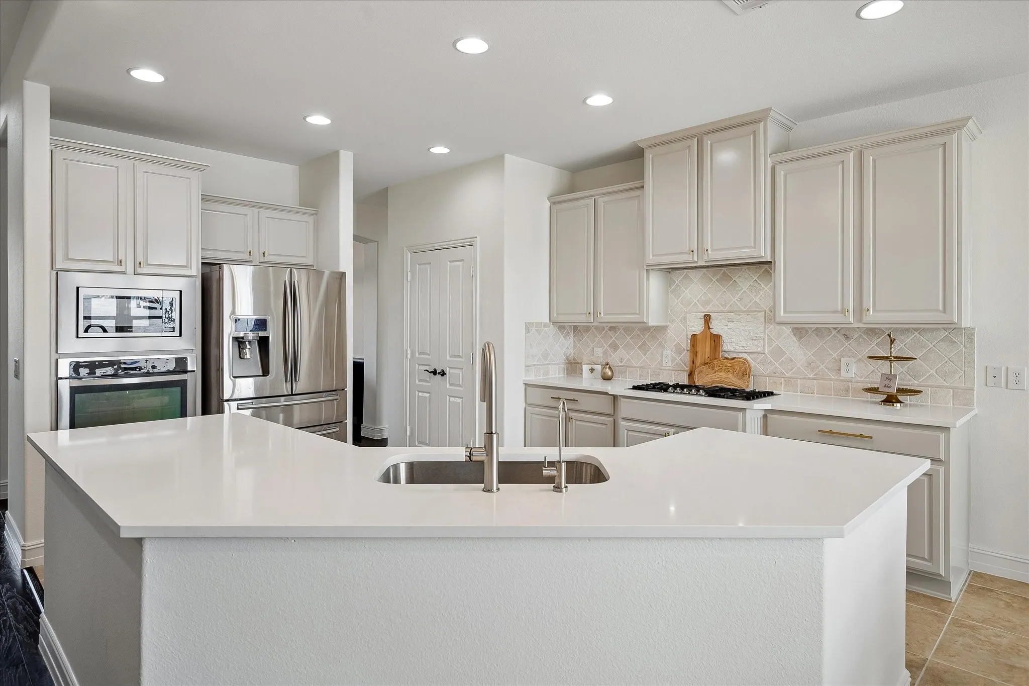 Single Family Residence For Rent in Denton County , 4576 Berry Ridge Lane, Frisco, Texas 75036, 4 Bedroom, 4 Bathroom, 2 Garage spaces, 3,434 Sqft, built in 2012, mls#21380691, Real Estate Agent in Frisco, Homes For Rent in Denton county, Homes For Rent in Frisco, Realtor in Frisco Texas, Real Estate Brokerage Independent Realty Texas, Luminita Cordes Realtor