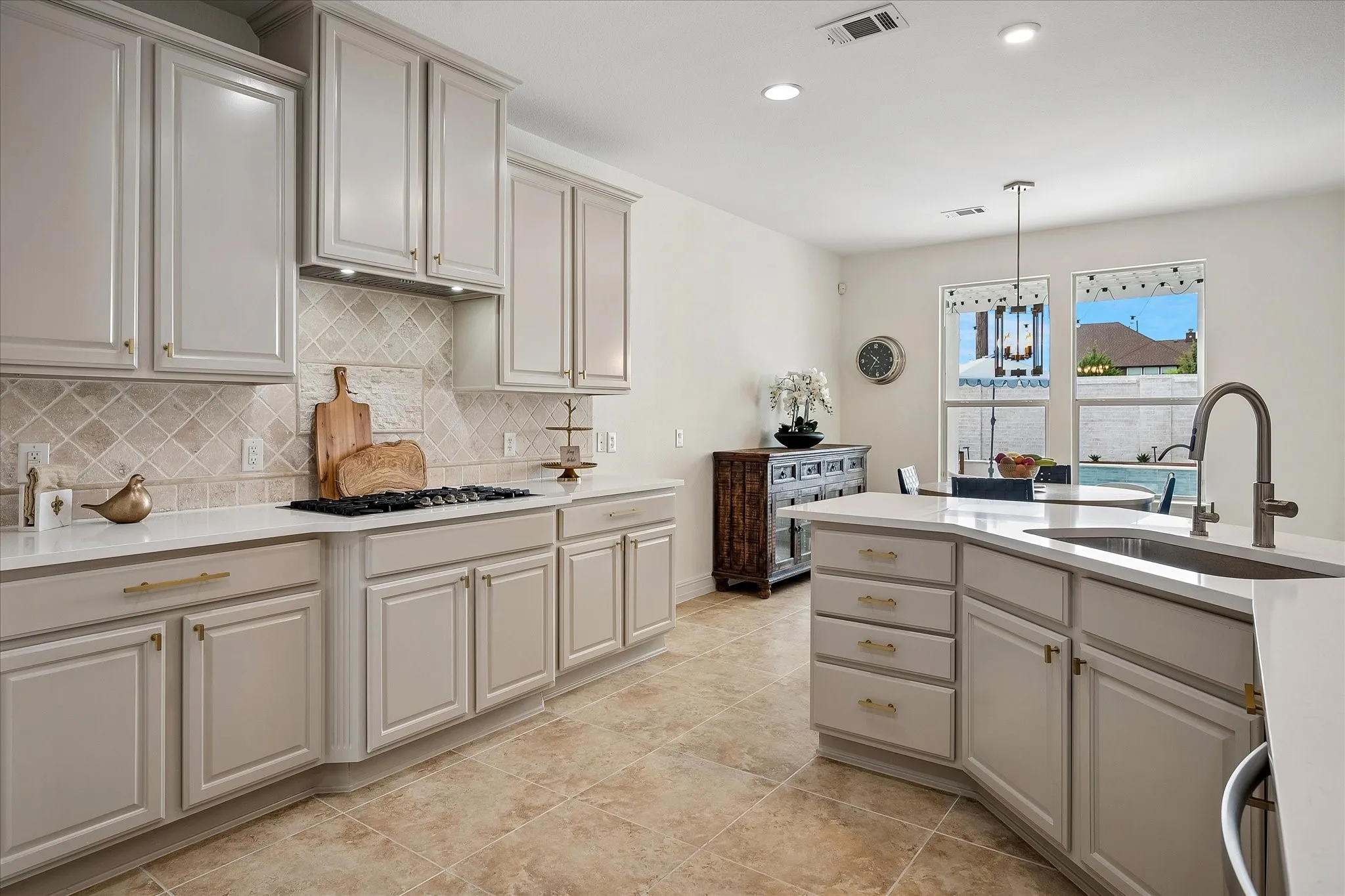 Single Family Residence For Rent in Denton County , 4576 Berry Ridge Lane, Frisco, Texas 75036, 4 Bedroom, 4 Bathroom, 2 Garage spaces, 3,434 Sqft, built in 2012, mls#21380691, Real Estate Agent in Frisco, Homes For Rent in Denton county, Homes For Rent in Frisco, Realtor in Frisco Texas, Real Estate Brokerage Independent Realty Texas, Luminita Cordes Realtor