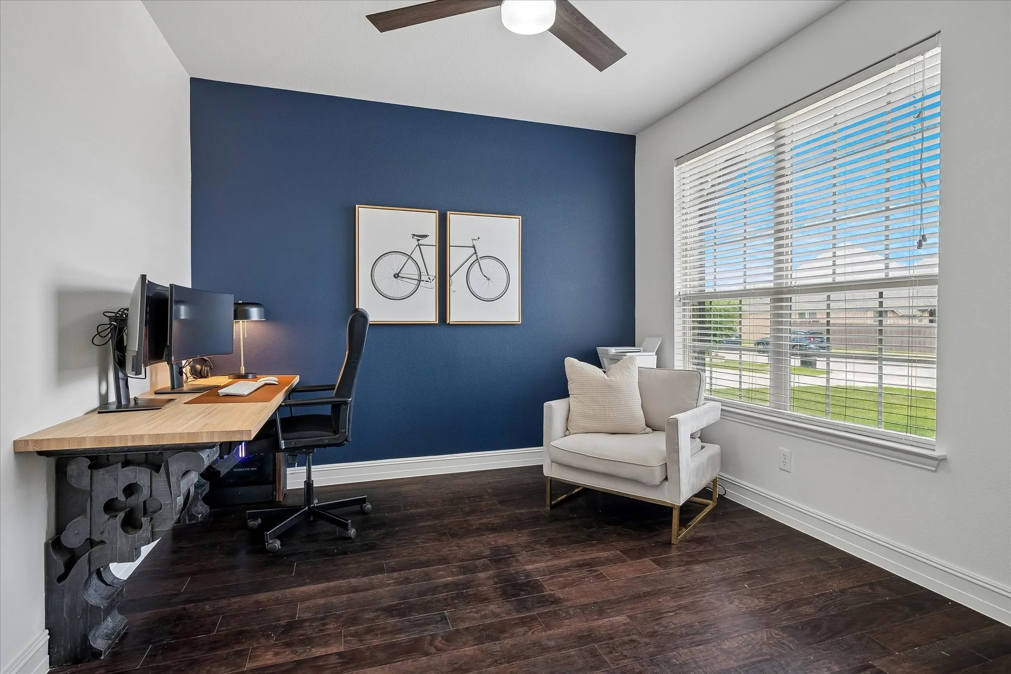 Single Family Residence For Rent in Denton County , 4576 Berry Ridge Lane, Frisco, Texas 75036, 4 Bedroom, 4 Bathroom, 2 Garage spaces, 3,434 Sqft, built in 2012, mls#21380691, Real Estate Agent in Frisco, Homes For Rent in Denton county, Homes For Rent in Frisco, Realtor in Frisco Texas, Real Estate Brokerage Independent Realty Texas, Luminita Cordes Realtor