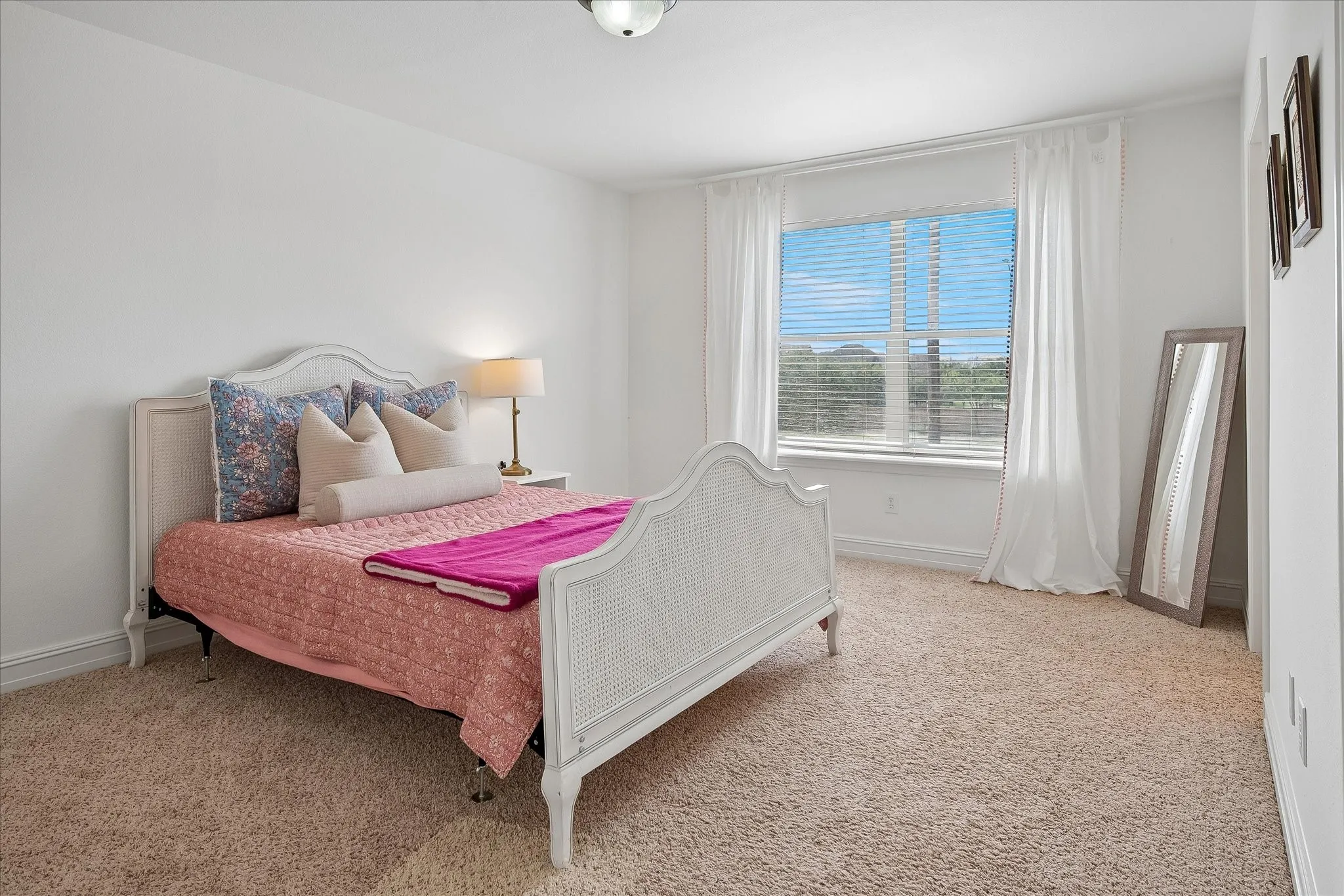 Single Family Residence For Rent in Denton County , 4576 Berry Ridge Lane, Frisco, Texas 75036, 4 Bedroom, 4 Bathroom, 2 Garage spaces, 3,434 Sqft, built in 2012, mls#21380691, Real Estate Agent in Frisco, Homes For Rent in Denton county, Homes For Rent in Frisco, Realtor in Frisco Texas, Real Estate Brokerage Independent Realty Texas, Luminita Cordes Realtor