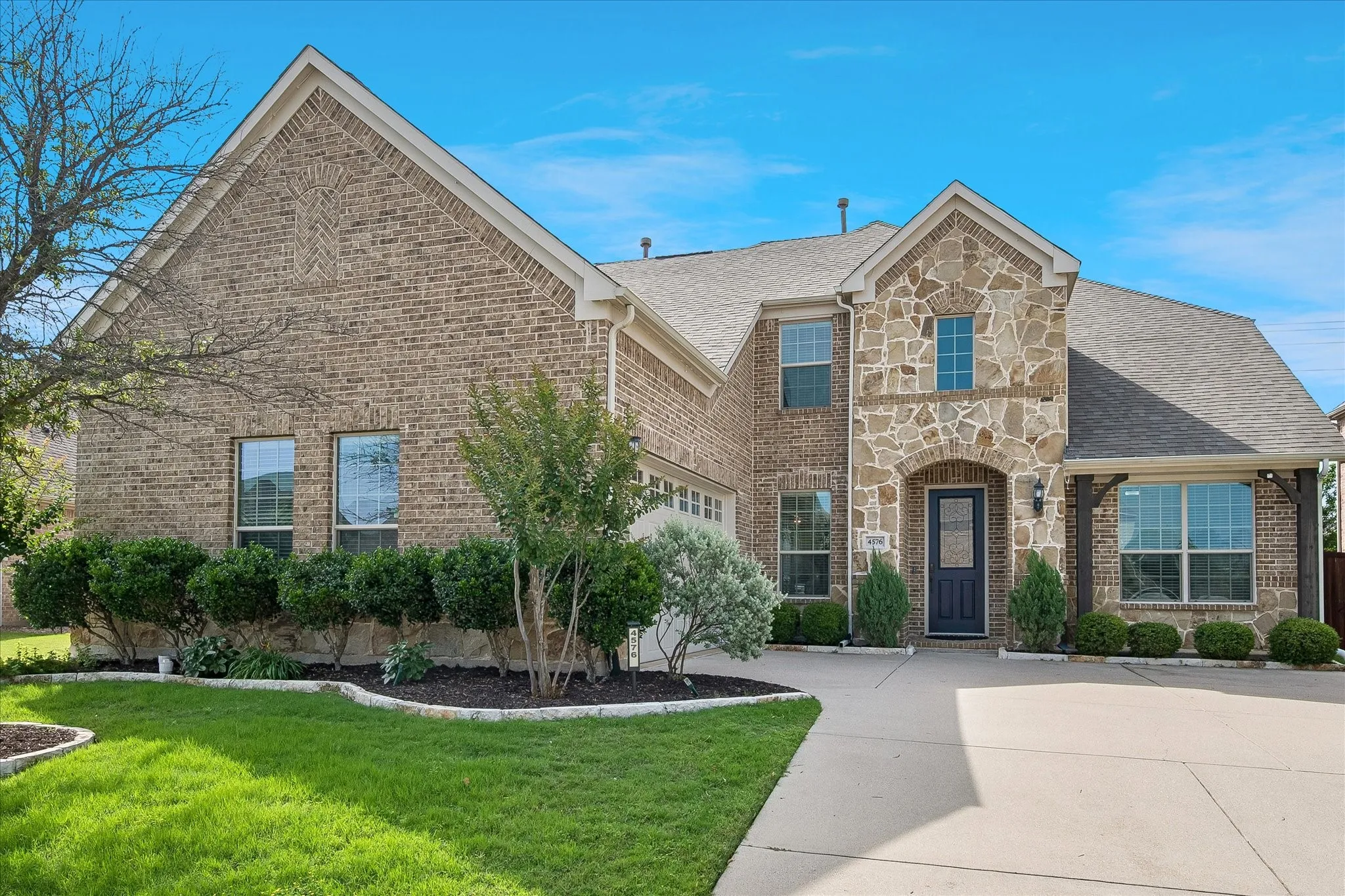 Single Family Residence For Rent in Denton County , 4576 Berry Ridge Lane, Frisco, Texas 75036, 4 Bedroom, 4 Bathroom, 2 Garage spaces, 3,434 Sqft, built in 2012, mls#21380691, Real Estate Agent in Frisco, Homes For Rent in Denton county, Homes For Rent in Frisco, Realtor in Frisco Texas, Real Estate Brokerage Independent Realty Texas, Luminita Cordes Realtor