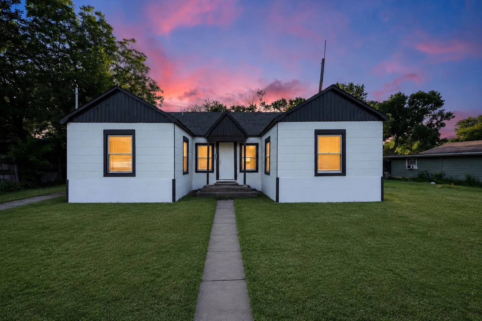 Single Family Residence For Sale