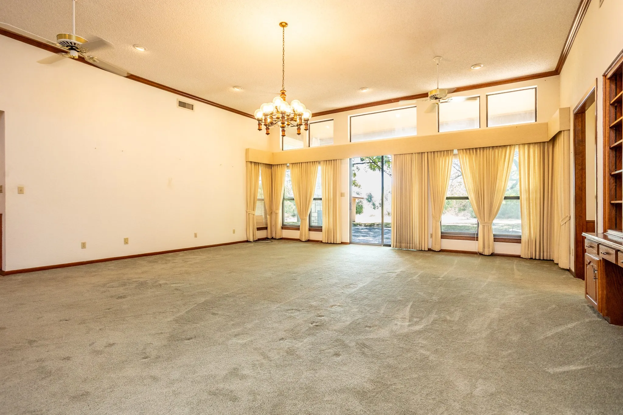 Back wall of living area looking toward patio