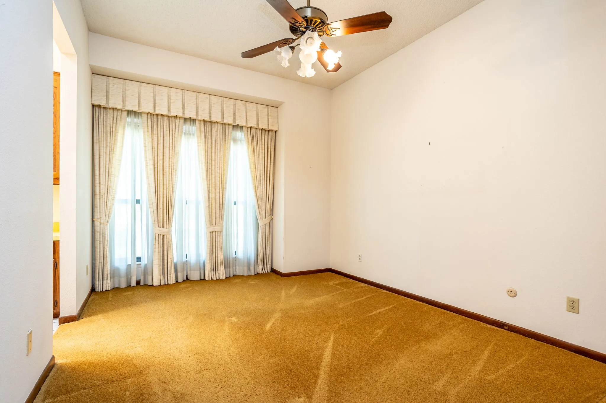 Other south bedroom.  All bedrooms have ceiling fans with ights.