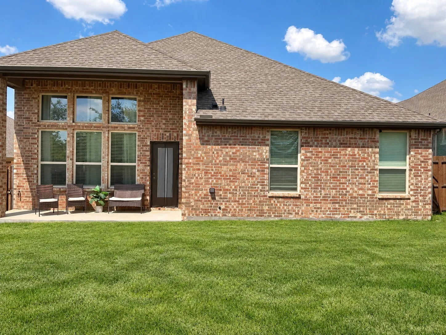Single Family Residence For Rent in Kaufman County , 4185 Rim Trail, Forney, Texas 75126, 4 Bedroom, 3 Bathroom, 2 Garage spaces, 2,454 Sqft, built in 2023, mls#21391160, Real Estate Agent in Forney, Homes For Rent in Kaufman county, Homes For Rent in Forney, Realtor in Forney Texas, Real Estate Brokerage Independent Realty Texas, Luminita Cordes Realtor