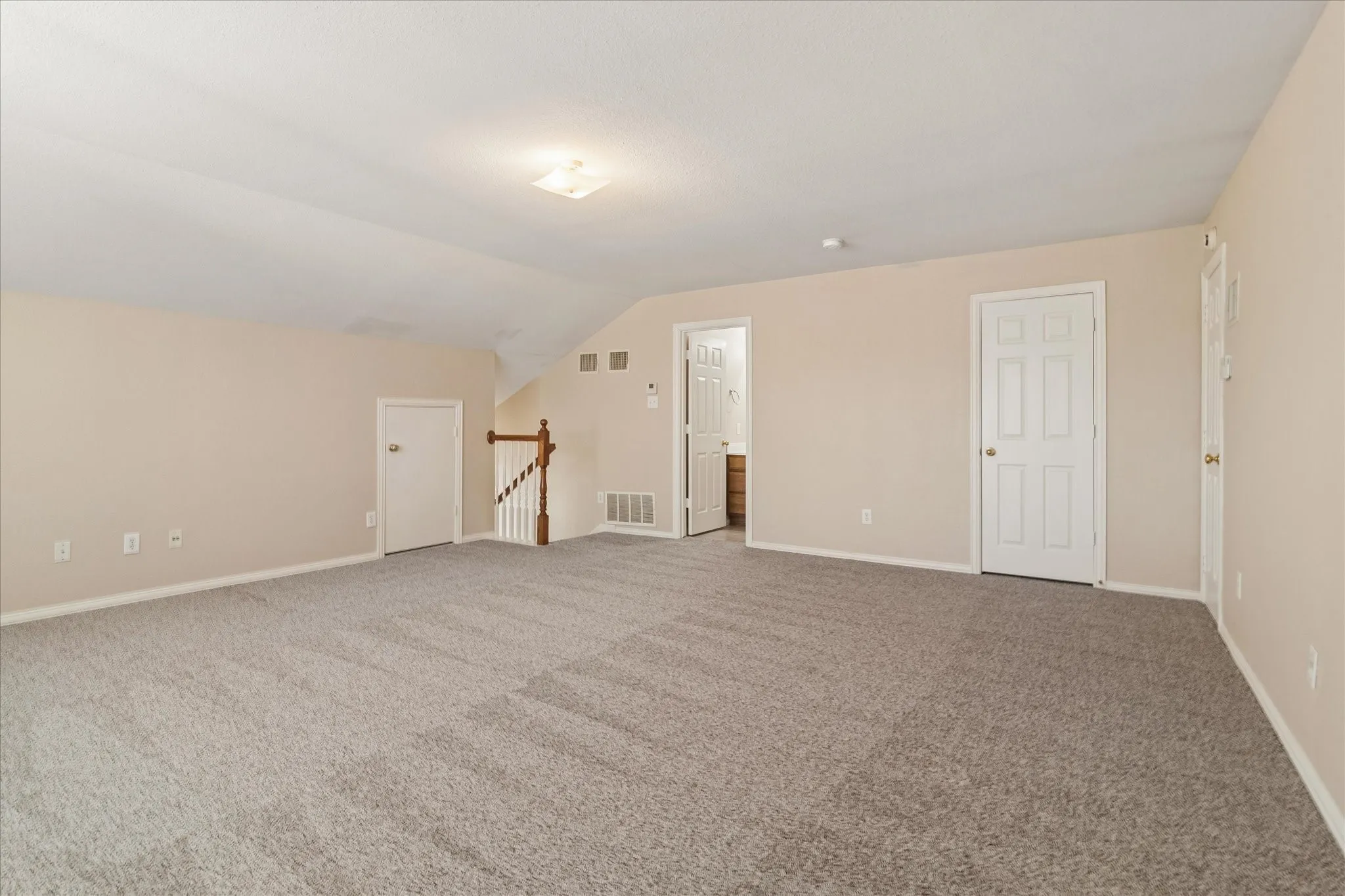 Single Family Residence For Rent in Collin County , 11637 Snyder Drive, Frisco, Texas 75035, 4 Bedroom, 3 Bathroom, 2 Garage spaces, 2,607 Sqft, built in 2004, mls#21390417, Real Estate Agent in Frisco, Homes For Rent in Collin county, Homes For Rent in Frisco, Realtor in Frisco Texas, Real Estate Brokerage Independent Realty Texas, Luminita Cordes Realtor