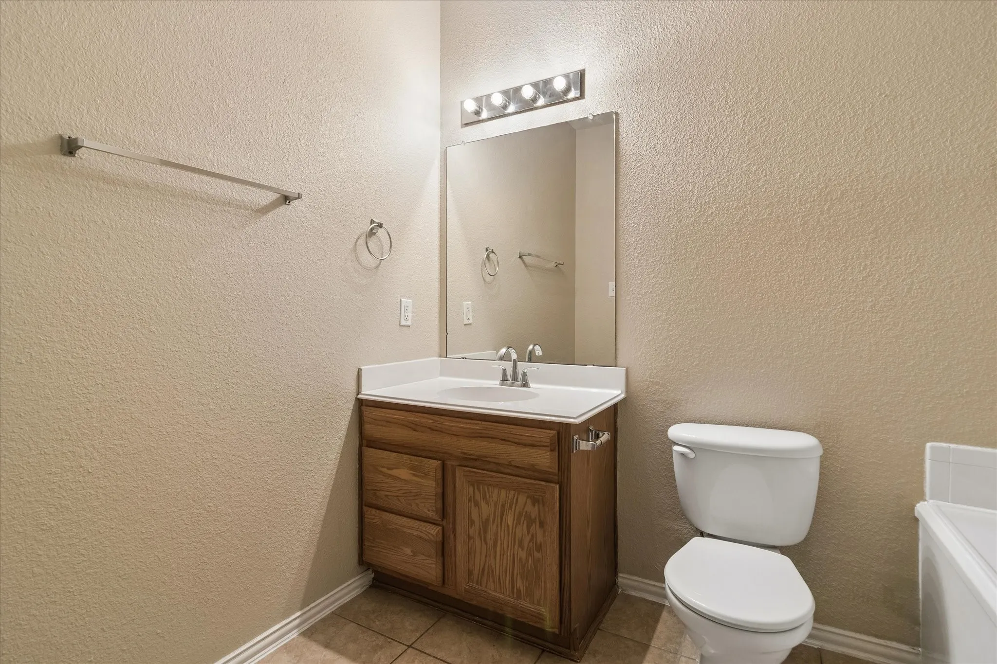 Single Family Residence For Rent in Collin County , 11637 Snyder Drive, Frisco, Texas 75035, 4 Bedroom, 3 Bathroom, 2 Garage spaces, 2,607 Sqft, built in 2004, mls#21390417, Real Estate Agent in Frisco, Homes For Rent in Collin county, Homes For Rent in Frisco, Realtor in Frisco Texas, Real Estate Brokerage Independent Realty Texas, Luminita Cordes Realtor