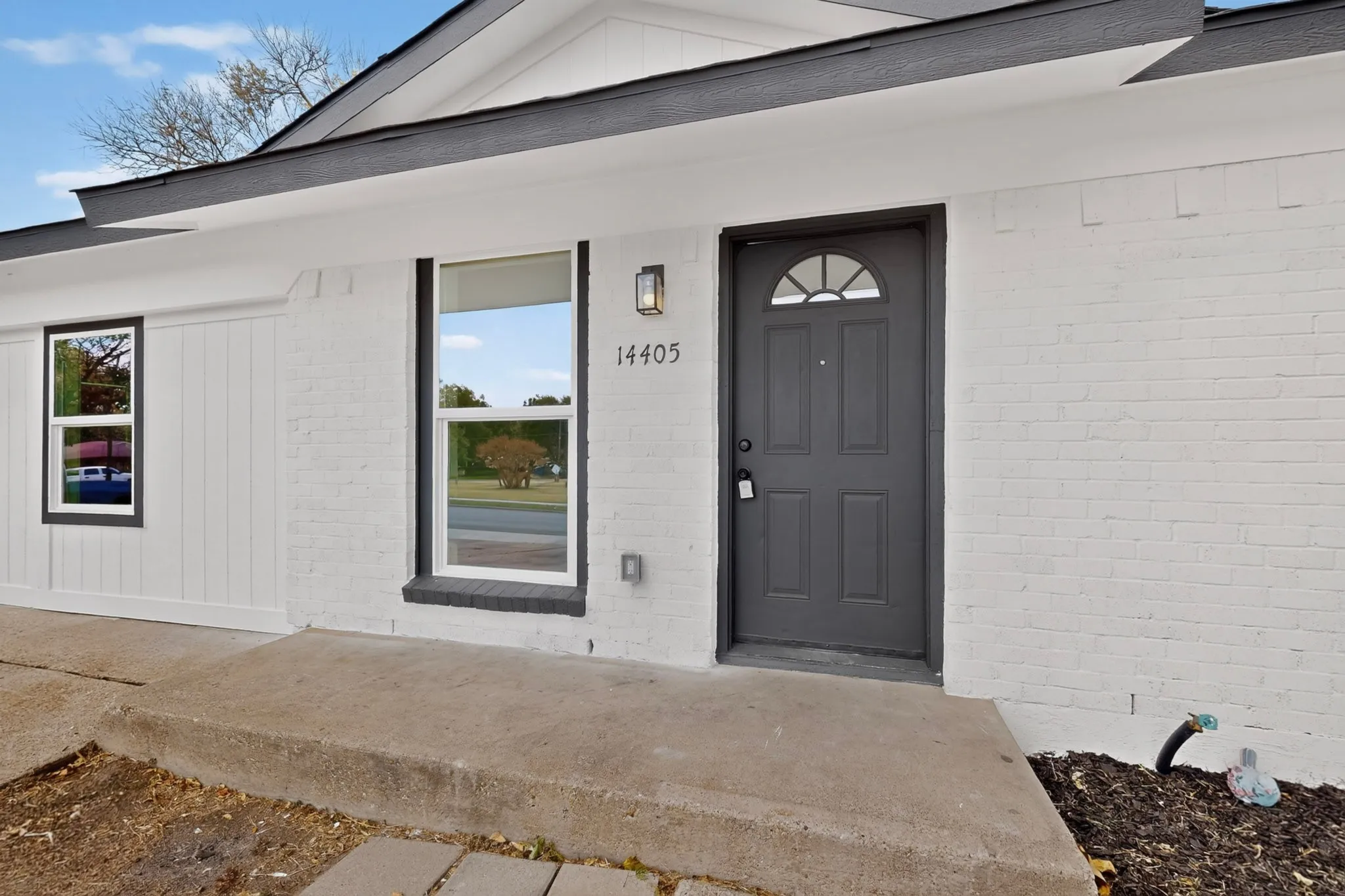 Single Family Residence For Sale in Dallas County , 14405 Horseshoe Trail, Balch Springs, Texas 75180, 5 Bedroom, 2 Bathroom, Garage spaces, 1,575 Sqft, built in 1969, mls#21390066, Real Estate Agent in Balch Springs, Homes For Sale in Dallas county, Homes For Sale in Balch Springs, Realtor in Balch Springs Texas, Real Estate Brokerage Independent Realty Texas, Luminita Cordes Realtor