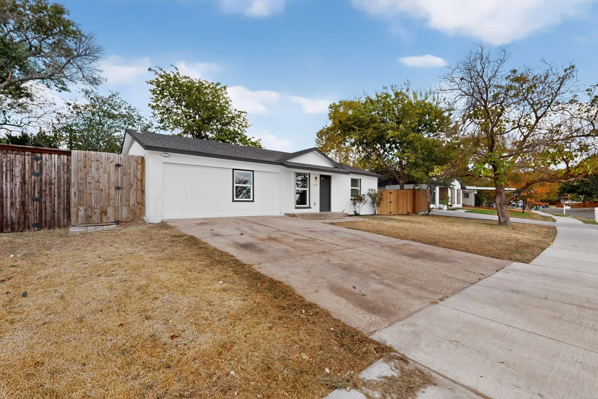Single Family Residence For Sale in Dallas County , 14405 Horseshoe Trail, Balch Springs, Texas 75180, 5 Bedroom, 2 Bathroom, Garage spaces, 1,575 Sqft, built in 1969, mls#21390066, Real Estate Agent in Balch Springs, Homes For Sale in Dallas county, Homes For Sale in Balch Springs, Realtor in Balch Springs Texas, Real Estate Brokerage Independent Realty Texas, Luminita Cordes Realtor