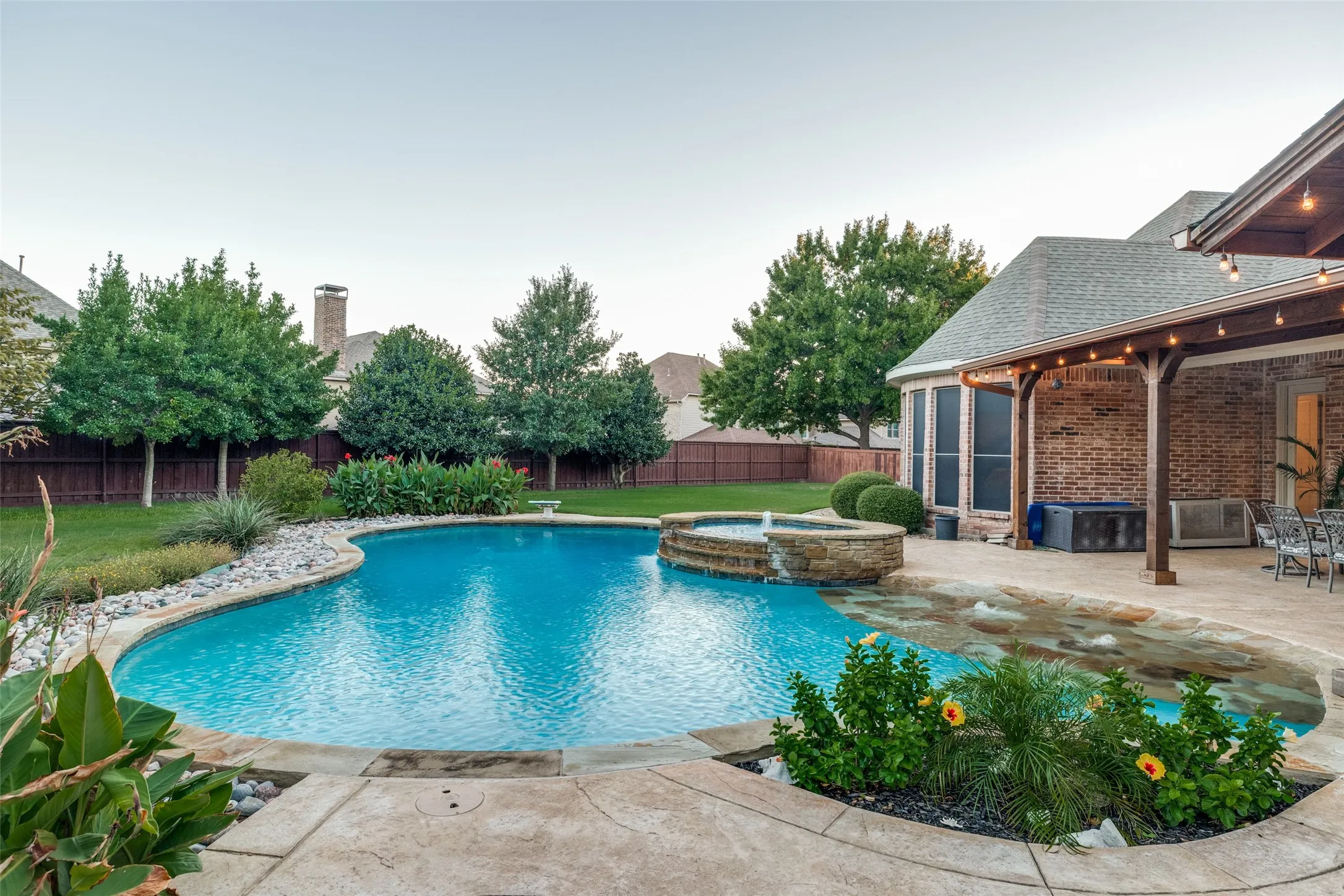 Single Family Residence For Sale in Collin County , 7501 Thistledown Drive, Mc Kinney, Texas 75071, 4 Bedroom, 4 Bathroom, 3 Garage spaces, 3,721 Sqft, built in 2006, mls#21391207, Real Estate Agent in Mc Kinney, Homes For Sale in Collin county, Homes For Sale in Mc Kinney, Realtor in Mc Kinney Texas, Real Estate Brokerage Independent Realty Texas, Luminita Cordes Realtor