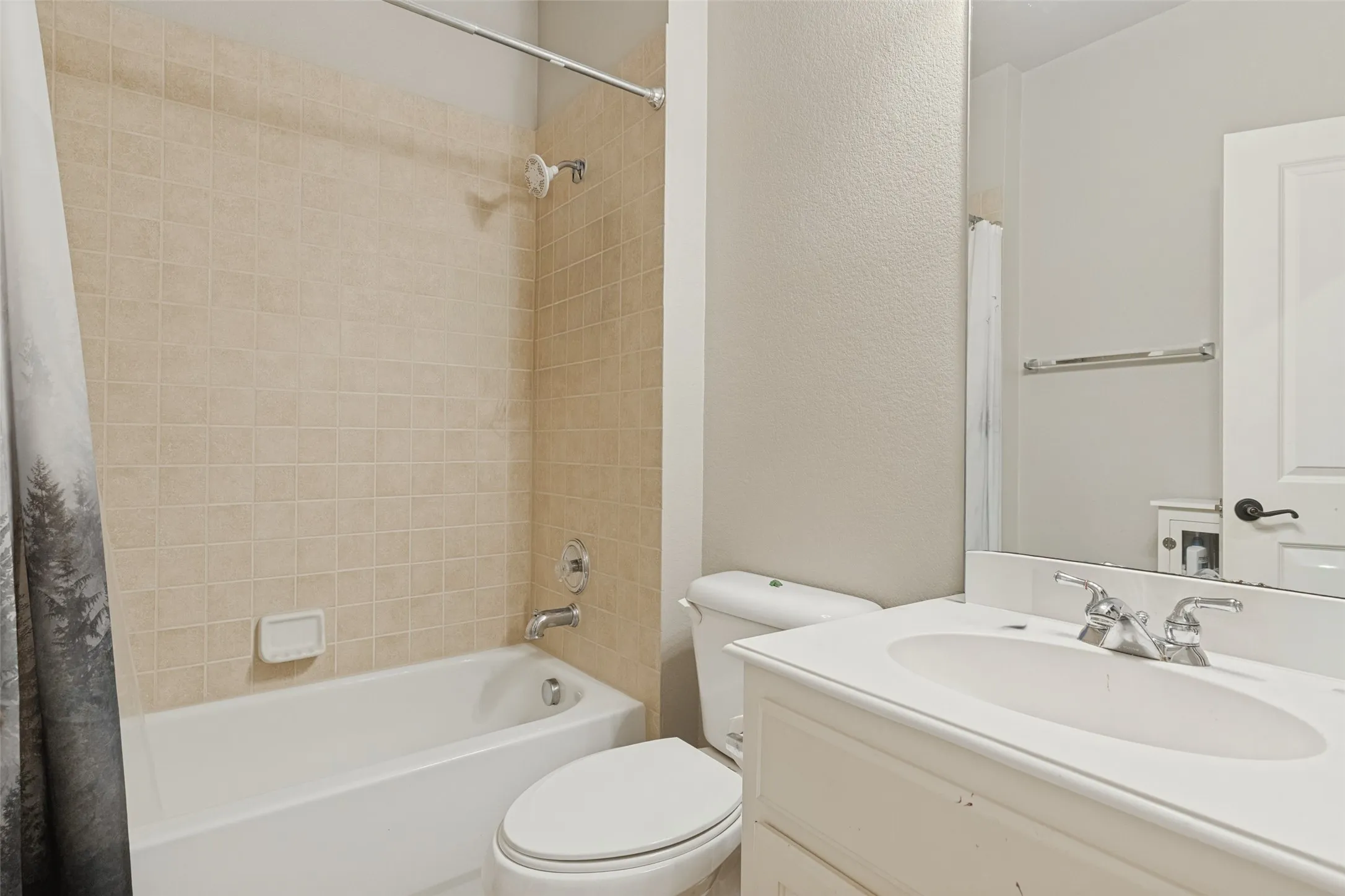 Single Family Residence For Sale in Collin County , 7501 Thistledown Drive, Mc Kinney, Texas 75071, 4 Bedroom, 4 Bathroom, 3 Garage spaces, 3,721 Sqft, built in 2006, mls#21391207, Real Estate Agent in Mc Kinney, Homes For Sale in Collin county, Homes For Sale in Mc Kinney, Realtor in Mc Kinney Texas, Real Estate Brokerage Independent Realty Texas, Luminita Cordes Realtor