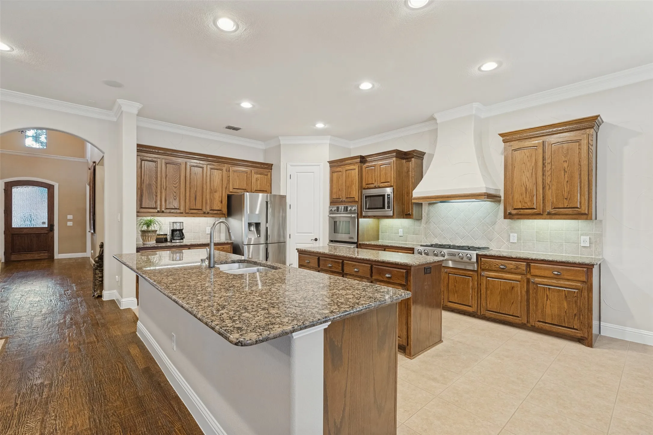 Single Family Residence For Sale in Collin County , 7501 Thistledown Drive, Mc Kinney, Texas 75071, 4 Bedroom, 4 Bathroom, 3 Garage spaces, 3,721 Sqft, built in 2006, mls#21391207, Real Estate Agent in Mc Kinney, Homes For Sale in Collin county, Homes For Sale in Mc Kinney, Realtor in Mc Kinney Texas, Real Estate Brokerage Independent Realty Texas, Luminita Cordes Realtor