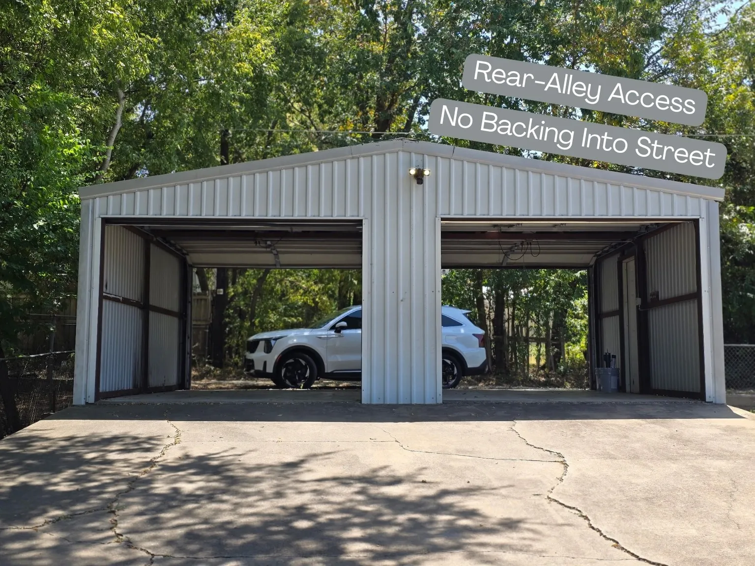 Single Family Residence For Rent in Grayson County , 1320 W Morton Street, Denison, Texas 75020, 3 Bedroom, 2 Bathroom, 4 Garage spaces, 1,160 Sqft, built in 1928, mls#21389587, Real Estate Agent in Denison, Homes For Rent in Grayson county, Homes For Rent in Denison, Realtor in Denison Texas, Real Estate Brokerage Independent Realty Texas, Luminita Cordes Realtor