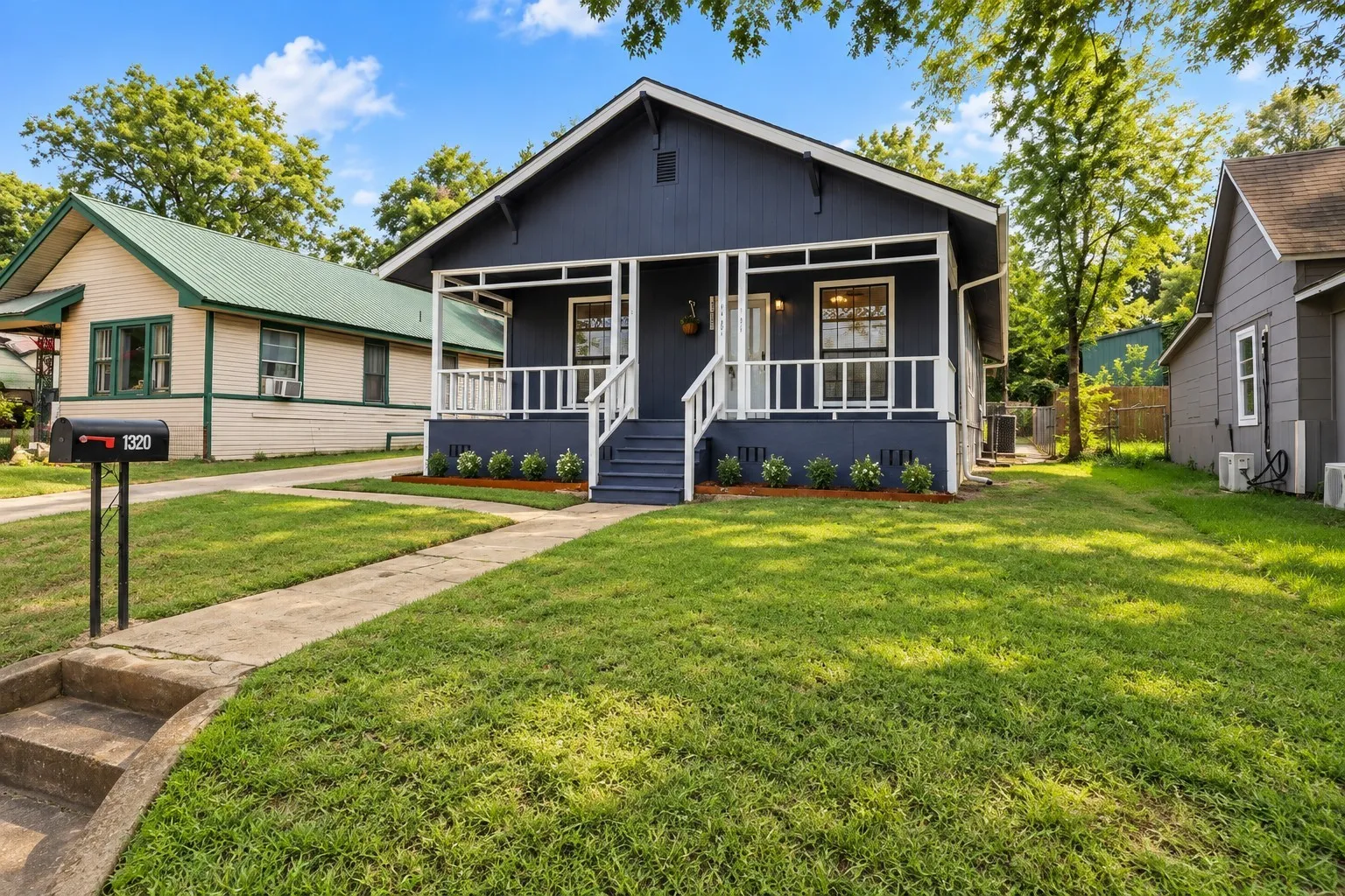 Single Family Residence For Rent in Grayson County , 1320 W Morton Street, Denison, Texas 75020, 3 Bedroom, 2 Bathroom, 4 Garage spaces, 1,160 Sqft, built in 1928, mls#21389587, Real Estate Agent in Denison, Homes For Rent in Grayson county, Homes For Rent in Denison, Realtor in Denison Texas, Real Estate Brokerage Independent Realty Texas, Luminita Cordes Realtor