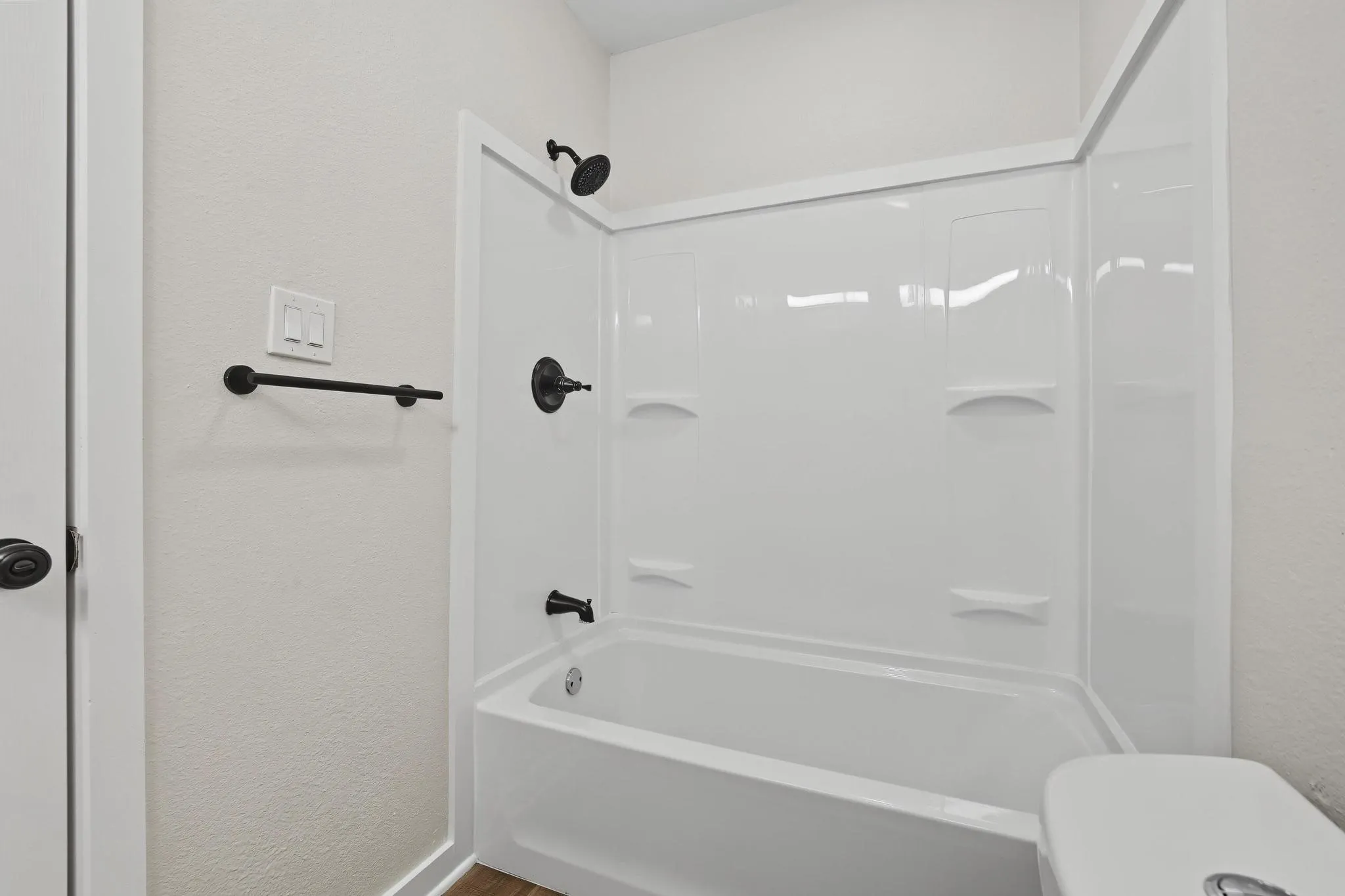 Single Family Residence For Rent in Grayson County , 1320 W Morton Street, Denison, Texas 75020, 3 Bedroom, 2 Bathroom, 4 Garage spaces, 1,160 Sqft, built in 1928, mls#21389587, Real Estate Agent in Denison, Homes For Rent in Grayson county, Homes For Rent in Denison, Realtor in Denison Texas, Real Estate Brokerage Independent Realty Texas, Luminita Cordes Realtor