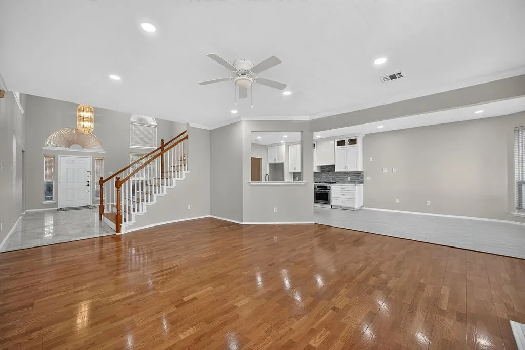 Single Family Residence For Sale in Dallas County , 4730 Parkhaven Drive, Garland, Texas 75043, 4 Bedroom, 4 Bathroom, 2 Garage spaces, 3,819 Sqft, built in 1996, mls#21391212, Real Estate Agent in Garland, Homes For Sale in Dallas county, Homes For Sale in Garland, Realtor in Garland Texas, Real Estate Brokerage Independent Realty Texas, Luminita Cordes Realtor