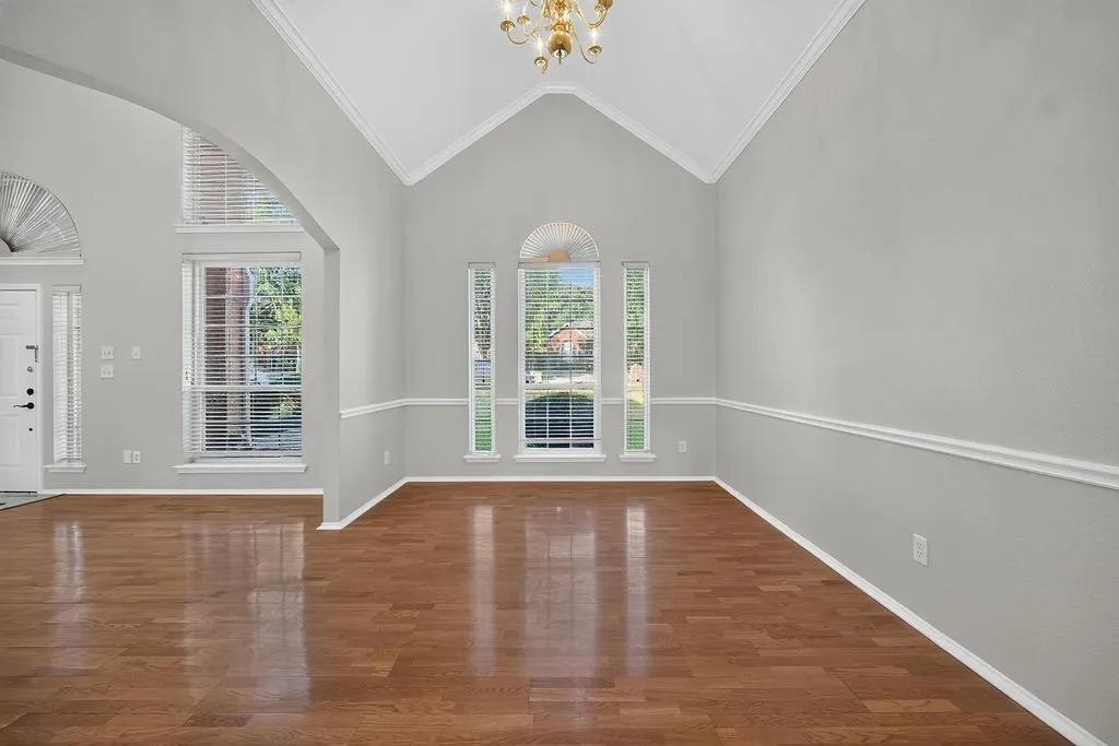 Single Family Residence For Sale in Dallas County , 4730 Parkhaven Drive, Garland, Texas 75043, 4 Bedroom, 4 Bathroom, 2 Garage spaces, 3,819 Sqft, built in 1996, mls#21391212, Real Estate Agent in Garland, Homes For Sale in Dallas county, Homes For Sale in Garland, Realtor in Garland Texas, Real Estate Brokerage Independent Realty Texas, Luminita Cordes Realtor