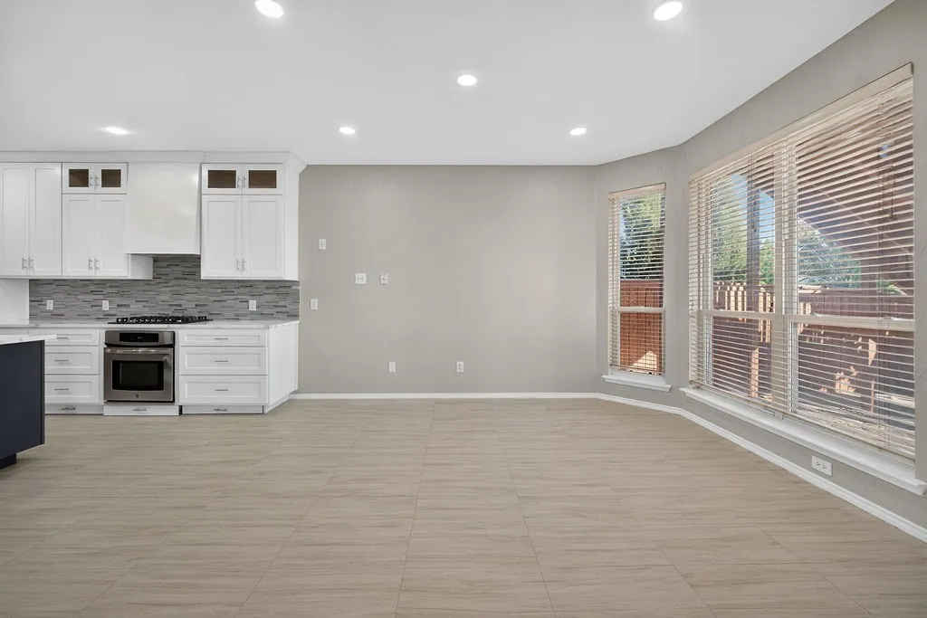 Single Family Residence For Sale in Dallas County , 4730 Parkhaven Drive, Garland, Texas 75043, 4 Bedroom, 4 Bathroom, 2 Garage spaces, 3,819 Sqft, built in 1996, mls#21391212, Real Estate Agent in Garland, Homes For Sale in Dallas county, Homes For Sale in Garland, Realtor in Garland Texas, Real Estate Brokerage Independent Realty Texas, Luminita Cordes Realtor