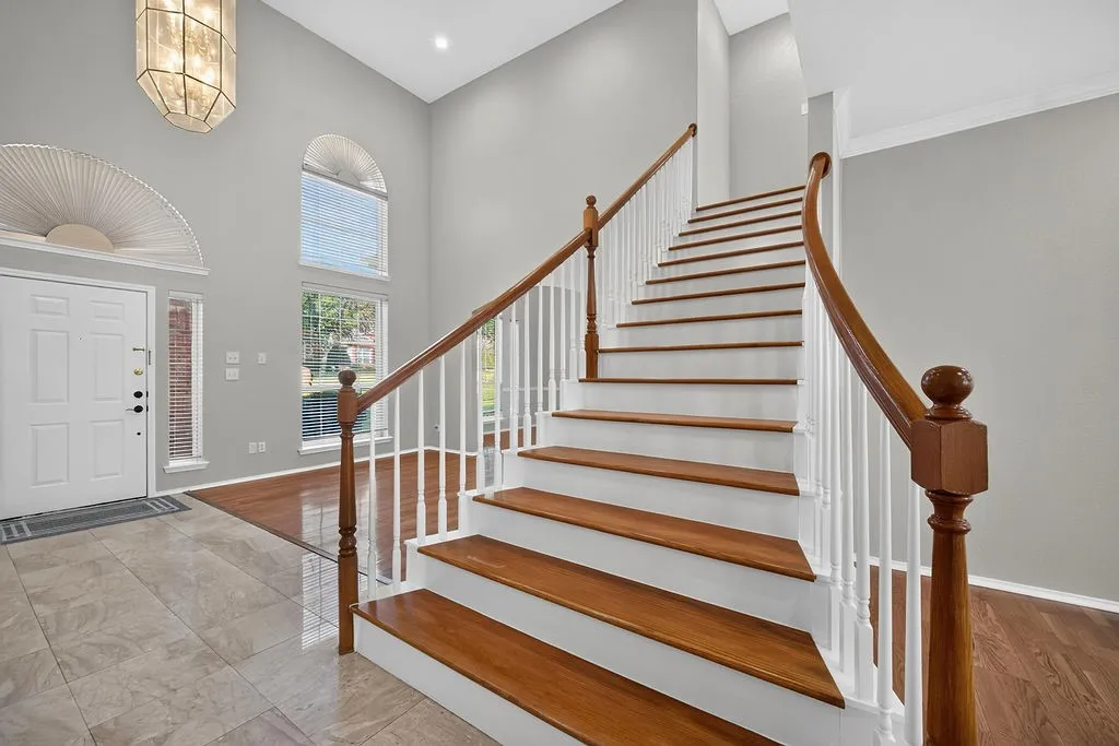 Single Family Residence For Sale in Dallas County , 4730 Parkhaven Drive, Garland, Texas 75043, 4 Bedroom, 4 Bathroom, 2 Garage spaces, 3,819 Sqft, built in 1996, mls#21391212, Real Estate Agent in Garland, Homes For Sale in Dallas county, Homes For Sale in Garland, Realtor in Garland Texas, Real Estate Brokerage Independent Realty Texas, Luminita Cordes Realtor