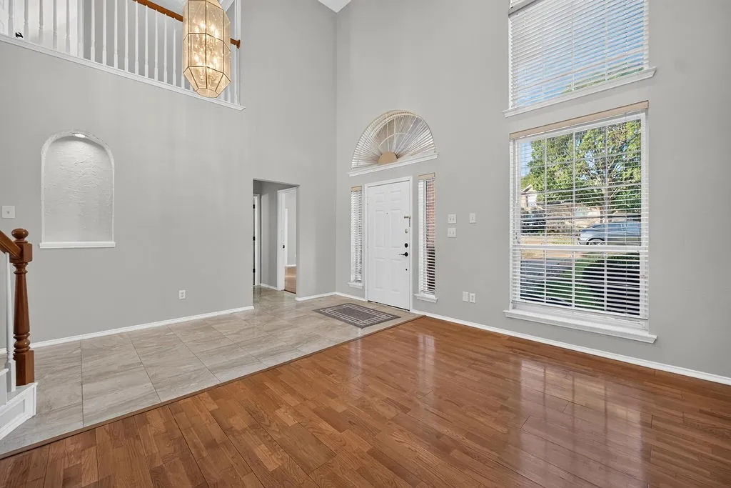 Single Family Residence For Sale in Dallas County , 4730 Parkhaven Drive, Garland, Texas 75043, 4 Bedroom, 4 Bathroom, 2 Garage spaces, 3,819 Sqft, built in 1996, mls#21391212, Real Estate Agent in Garland, Homes For Sale in Dallas county, Homes For Sale in Garland, Realtor in Garland Texas, Real Estate Brokerage Independent Realty Texas, Luminita Cordes Realtor