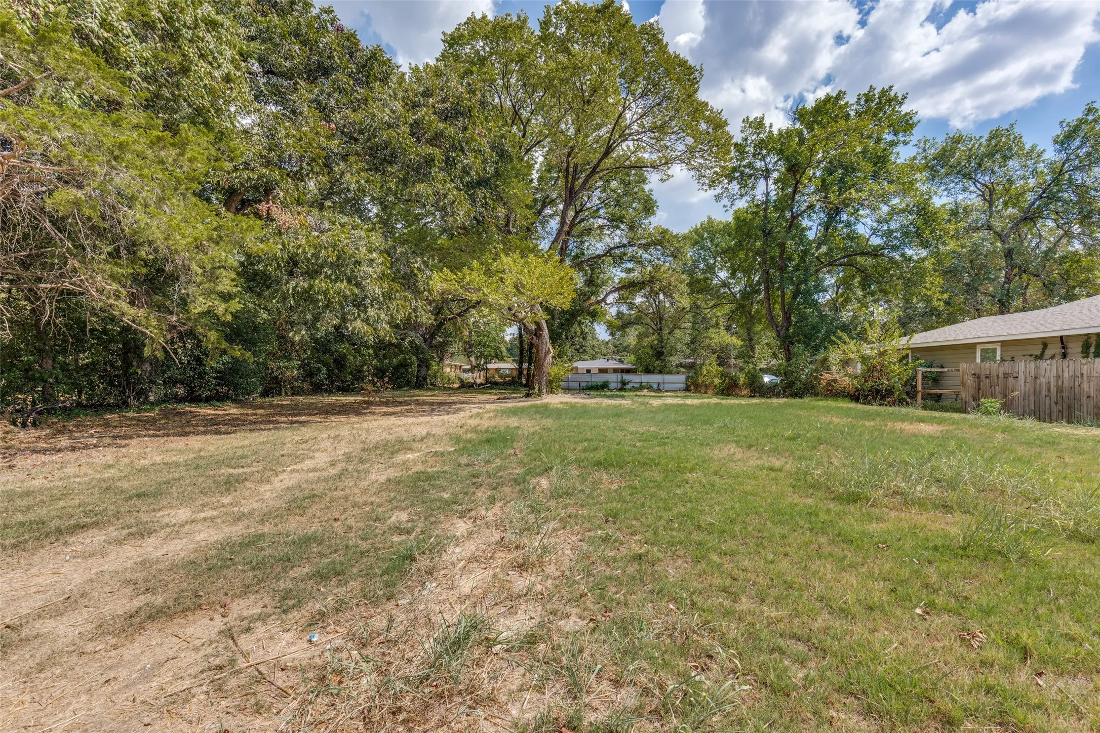 Unimproved Land For Sale in Dallas County , 3014 Reed Lane, Dallas, Texas 75215, 0, 0, Garage spaces, 0 Sqft, built in 0, mls#21391172, Real Estate Agent in Dallas, Homes For Sale in Dallas county, Homes For Sale in Dallas, Realtor in Dallas Texas, Real Estate Brokerage Independent Realty Texas, Luminita Cordes Realtor