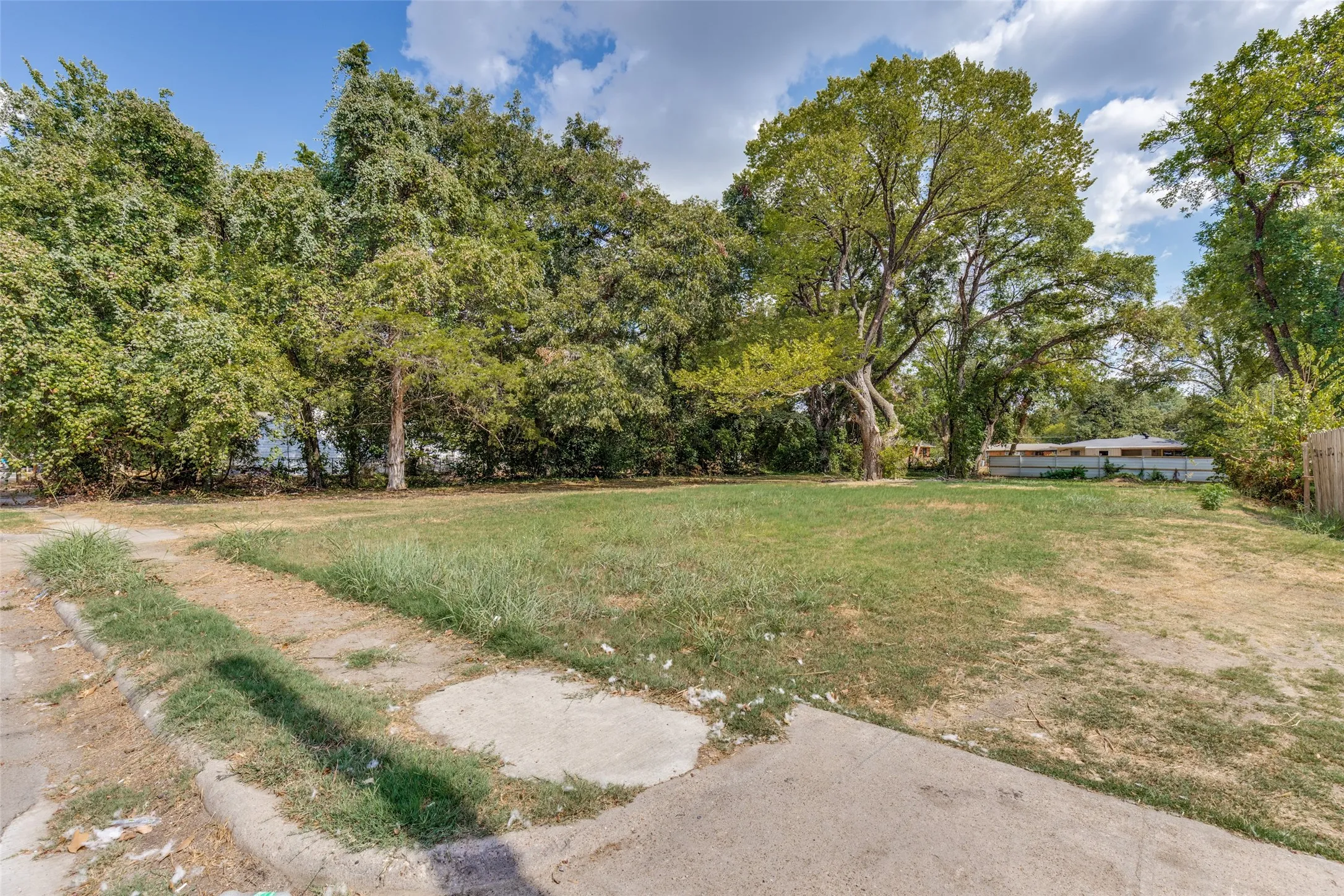 Unimproved Land For Sale in Dallas County , 3014 Reed Lane, Dallas, Texas 75215, 0, 0, Garage spaces, 0 Sqft, built in 0, mls#21391172, Real Estate Agent in Dallas, Homes For Sale in Dallas county, Homes For Sale in Dallas, Realtor in Dallas Texas, Real Estate Brokerage Independent Realty Texas, Luminita Cordes Realtor