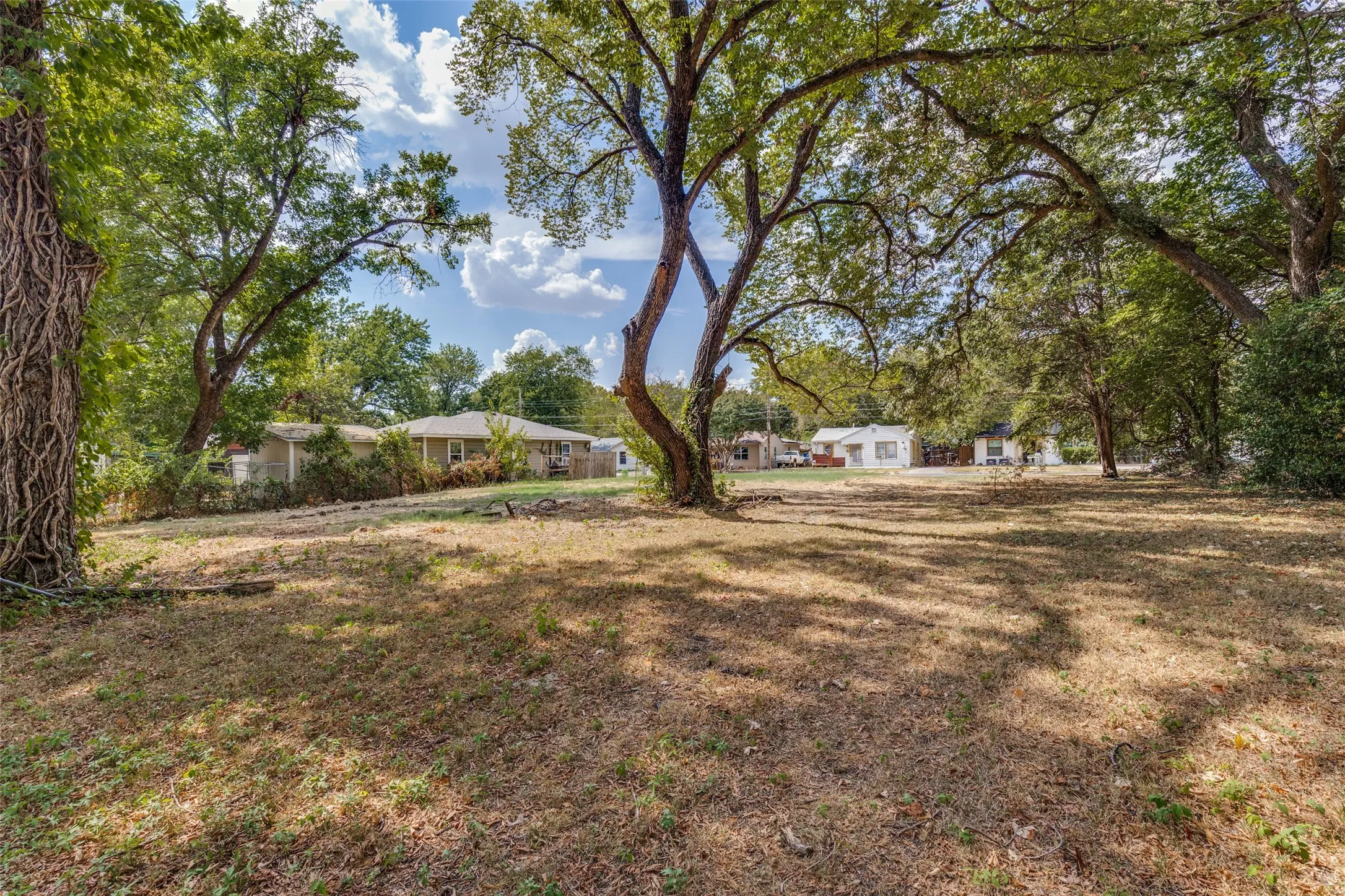 Unimproved Land For Sale in Dallas County , 3014 Reed Lane, Dallas, Texas 75215, 0, 0, Garage spaces, 0 Sqft, built in 0, mls#21391172, Real Estate Agent in Dallas, Homes For Sale in Dallas county, Homes For Sale in Dallas, Realtor in Dallas Texas, Real Estate Brokerage Independent Realty Texas, Luminita Cordes Realtor