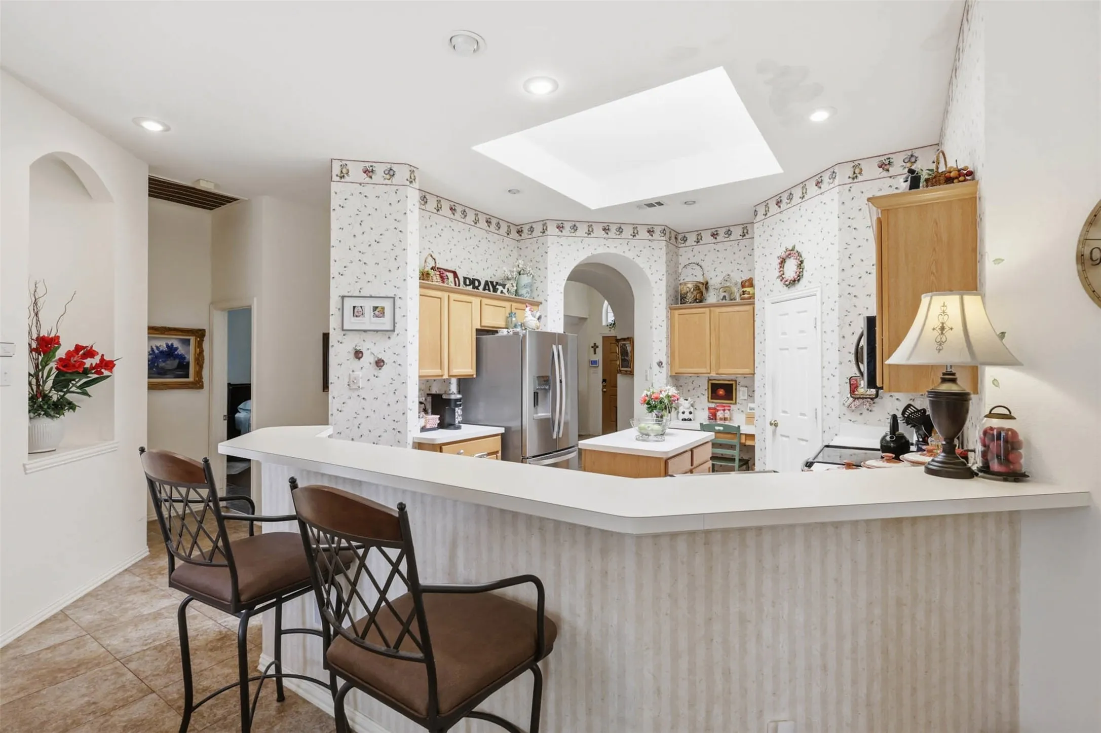 Single Family Residence For Sale in Dallas County , 2501 Saddle Horn Drive, Mesquite, Texas 75181, 4 Bedroom, 2 Bathroom, 2 Garage spaces, 2,005 Sqft, built in 2002, mls#21391219, Real Estate Agent in Mesquite, Homes For Sale in Dallas county, Homes For Sale in Mesquite, Realtor in Mesquite Texas, Real Estate Brokerage Independent Realty Texas, Luminita Cordes Realtor