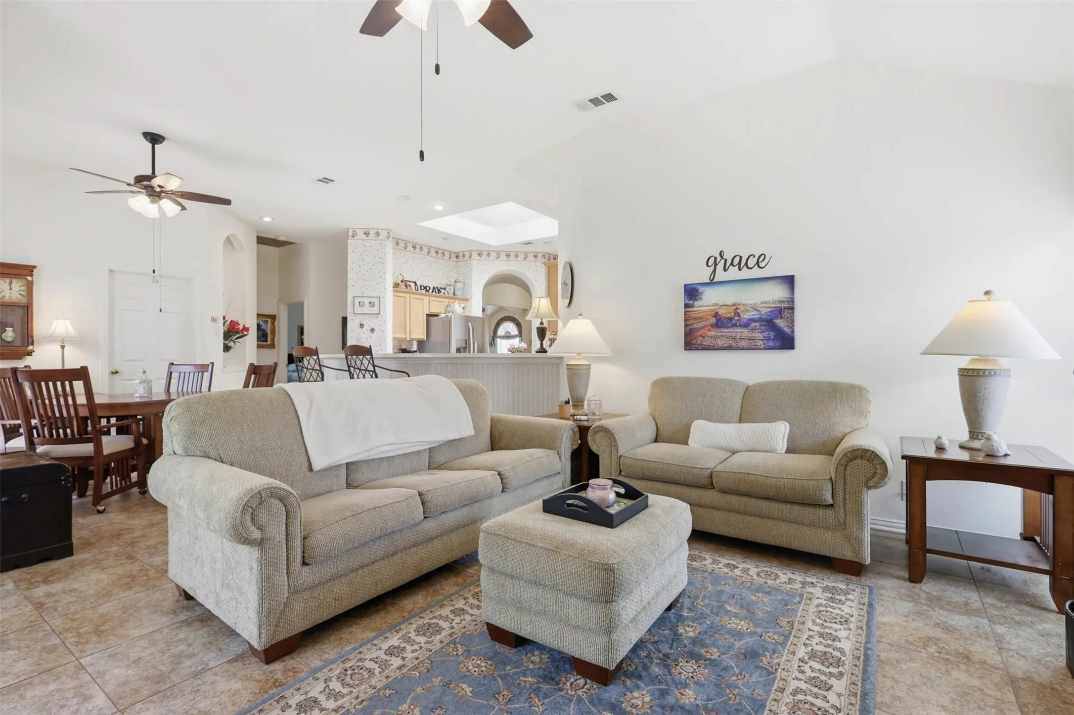 Single Family Residence For Sale in Dallas County , 2501 Saddle Horn Drive, Mesquite, Texas 75181, 4 Bedroom, 2 Bathroom, 2 Garage spaces, 2,005 Sqft, built in 2002, mls#21391219, Real Estate Agent in Mesquite, Homes For Sale in Dallas county, Homes For Sale in Mesquite, Realtor in Mesquite Texas, Real Estate Brokerage Independent Realty Texas, Luminita Cordes Realtor