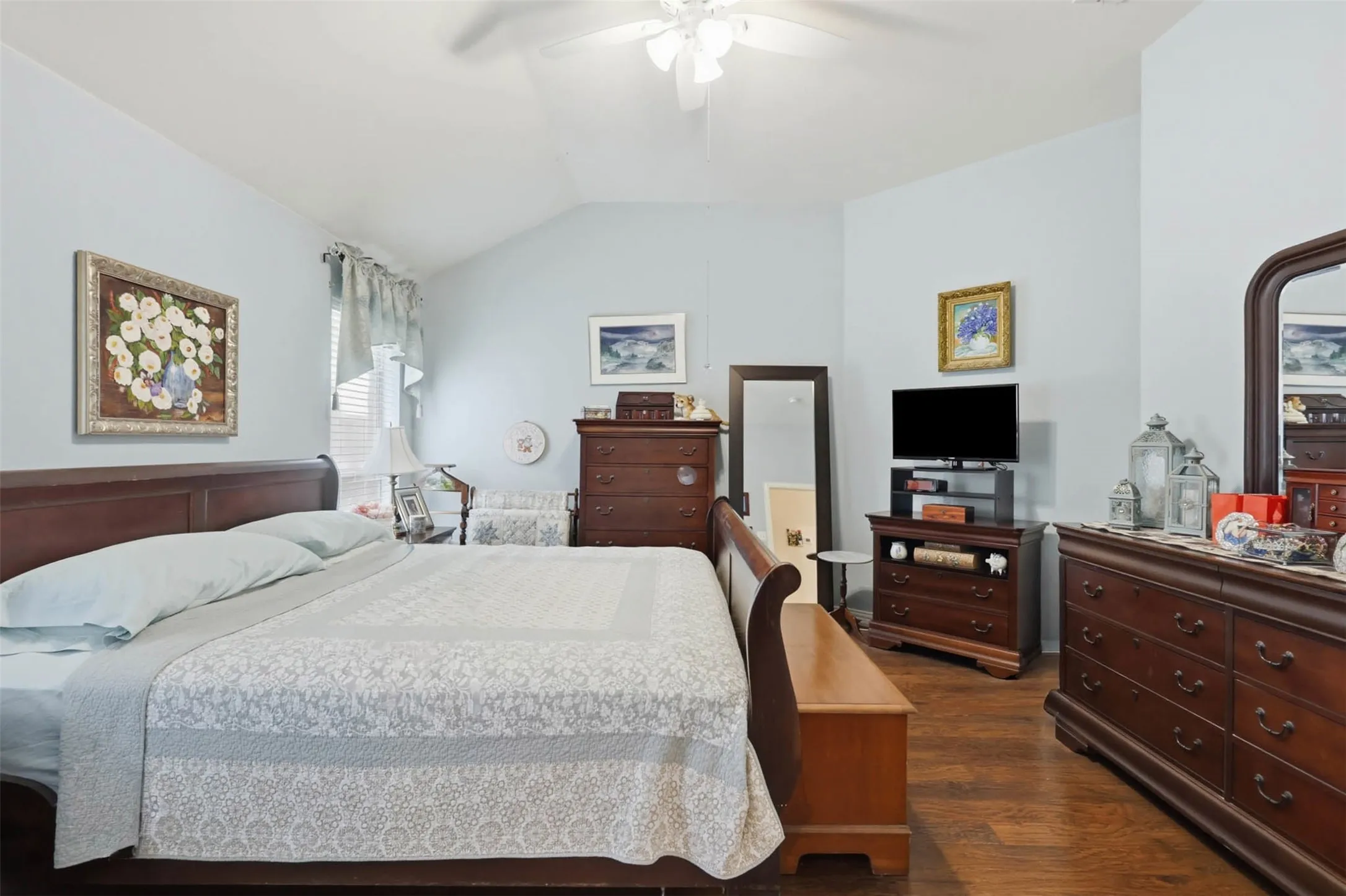 Single Family Residence For Sale in Dallas County , 2501 Saddle Horn Drive, Mesquite, Texas 75181, 4 Bedroom, 2 Bathroom, 2 Garage spaces, 2,005 Sqft, built in 2002, mls#21391219, Real Estate Agent in Mesquite, Homes For Sale in Dallas county, Homes For Sale in Mesquite, Realtor in Mesquite Texas, Real Estate Brokerage Independent Realty Texas, Luminita Cordes Realtor