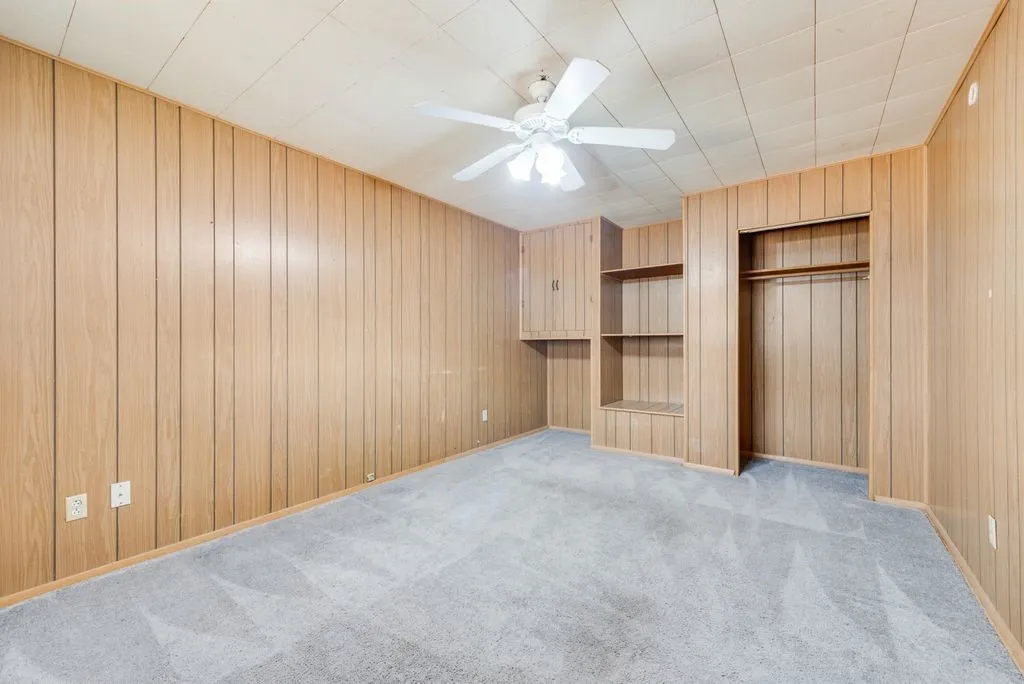 Single Family Residence For Rent in Tarrant County , 1213 De Ridder Avenue, Fort Worth, Texas 76106, 4 Bedroom, 2 Bathroom, Garage spaces, 1,018 Sqft, built in 1959, mls#21386010, Real Estate Agent in Fort Worth, Homes For Rent in Tarrant county, Homes For Rent in Fort Worth, Realtor in Fort Worth Texas, Real Estate Brokerage Independent Realty Texas, Luminita Cordes Realtor
