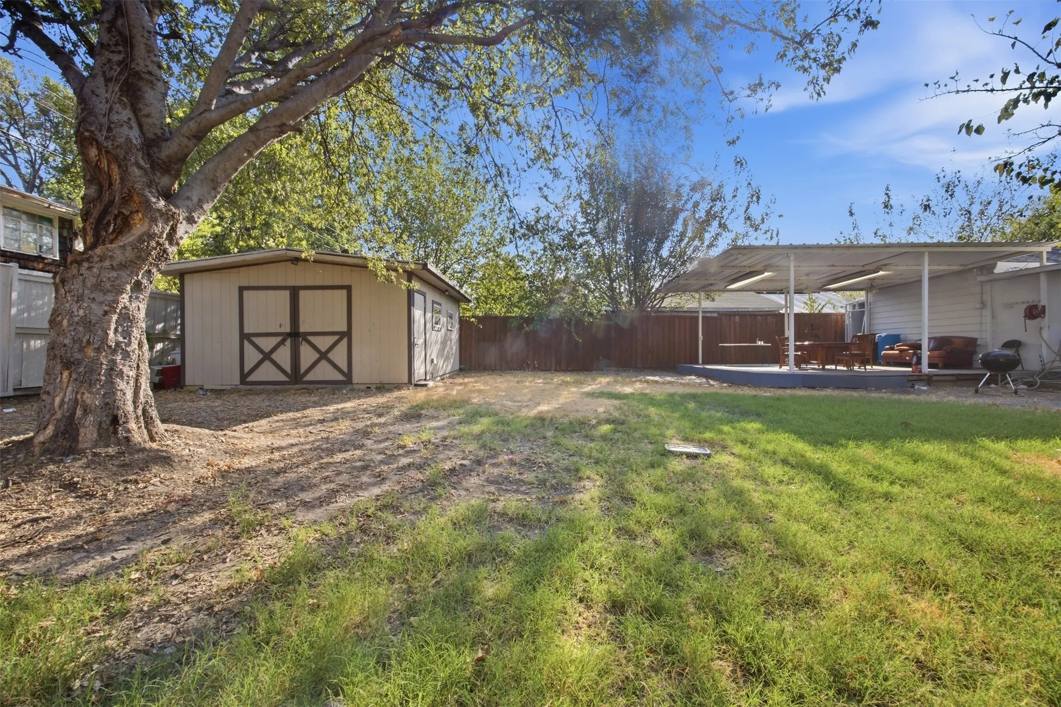Single Family Residence For Sale in Dallas County , 1801 Garden Oaks Drive, Irving, Texas 75061, 5 Bedroom, 3 Bathroom, Garage spaces, 1,273 Sqft, built in 1953, mls#21391224, Real Estate Agent in Irving, Homes For Sale in Dallas county, Homes For Sale in Irving, Realtor in Irving Texas, Real Estate Brokerage Independent Realty Texas, Luminita Cordes Realtor