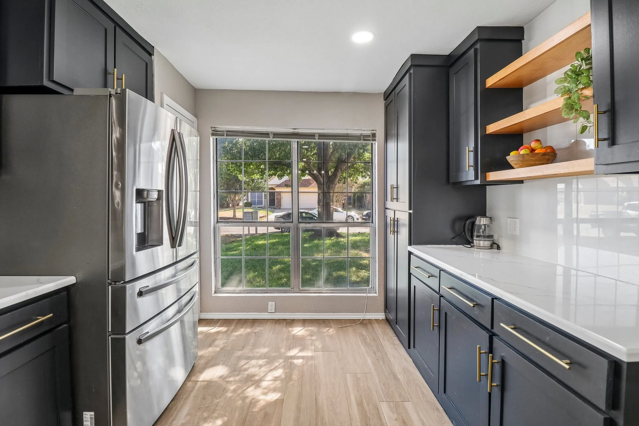 Single Family Residence For Sale in Tarrant County , 7721 Waxwing Circle W, Fort Worth, Texas 76137, 3 Bedroom, 2 Bathroom, 2 Garage spaces, 1,272 Sqft, built in 1987, mls#21382248, Real Estate Agent in Fort Worth, Homes For Sale in Tarrant county, Homes For Sale in Fort Worth, Realtor in Fort Worth Texas, Real Estate Brokerage Independent Realty Texas, Luminita Cordes Realtor