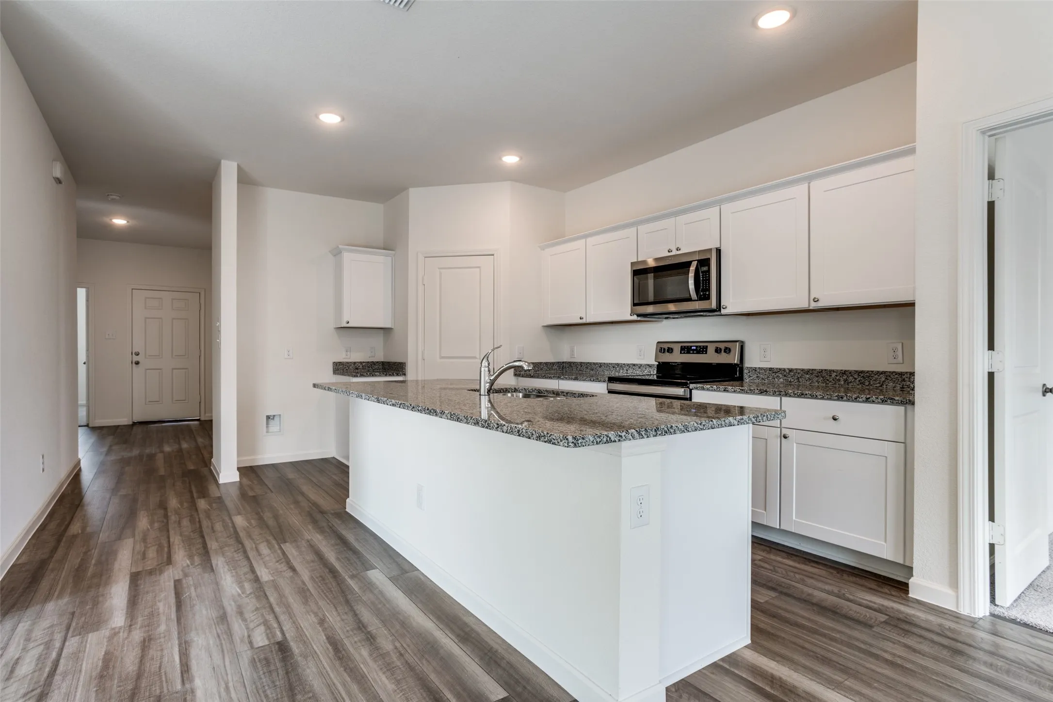 Single Family Residence For Rent in Collin County , 704 Bois D Arc Lane, Anna, Texas 75409, 4 Bedroom, 2 Bathroom, 2 Garage spaces, 1,802 Sqft, built in 2022, mls#21391226, Real Estate Agent in Anna, Homes For Rent in Collin county, Homes For Rent in Anna, Realtor in Anna Texas, Real Estate Brokerage Independent Realty Texas, Luminita Cordes Realtor