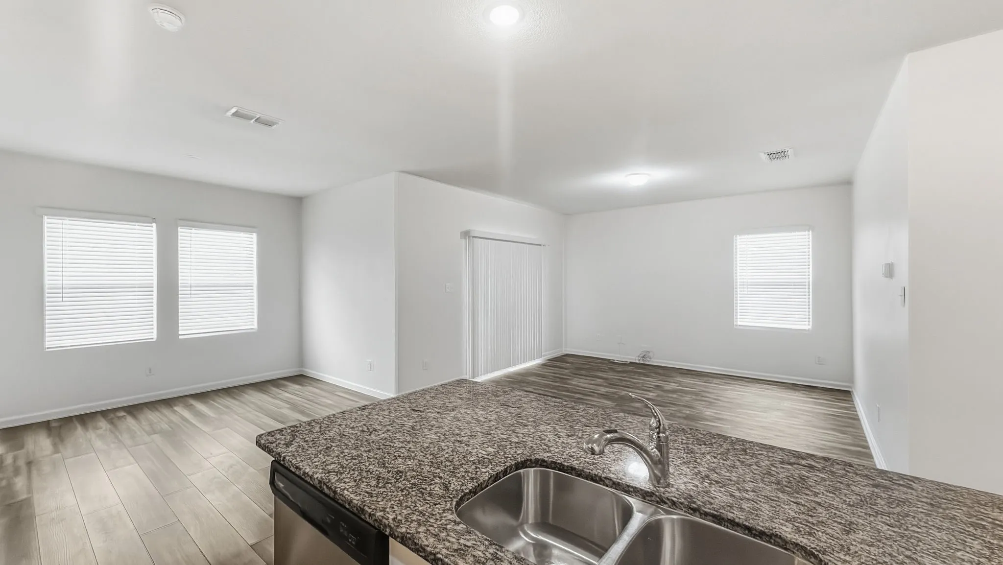 Single Family Residence For Rent in Collin County , 704 Bois D Arc Lane, Anna, Texas 75409, 4 Bedroom, 2 Bathroom, 2 Garage spaces, 1,802 Sqft, built in 2022, mls#21391226, Real Estate Agent in Anna, Homes For Rent in Collin county, Homes For Rent in Anna, Realtor in Anna Texas, Real Estate Brokerage Independent Realty Texas, Luminita Cordes Realtor
