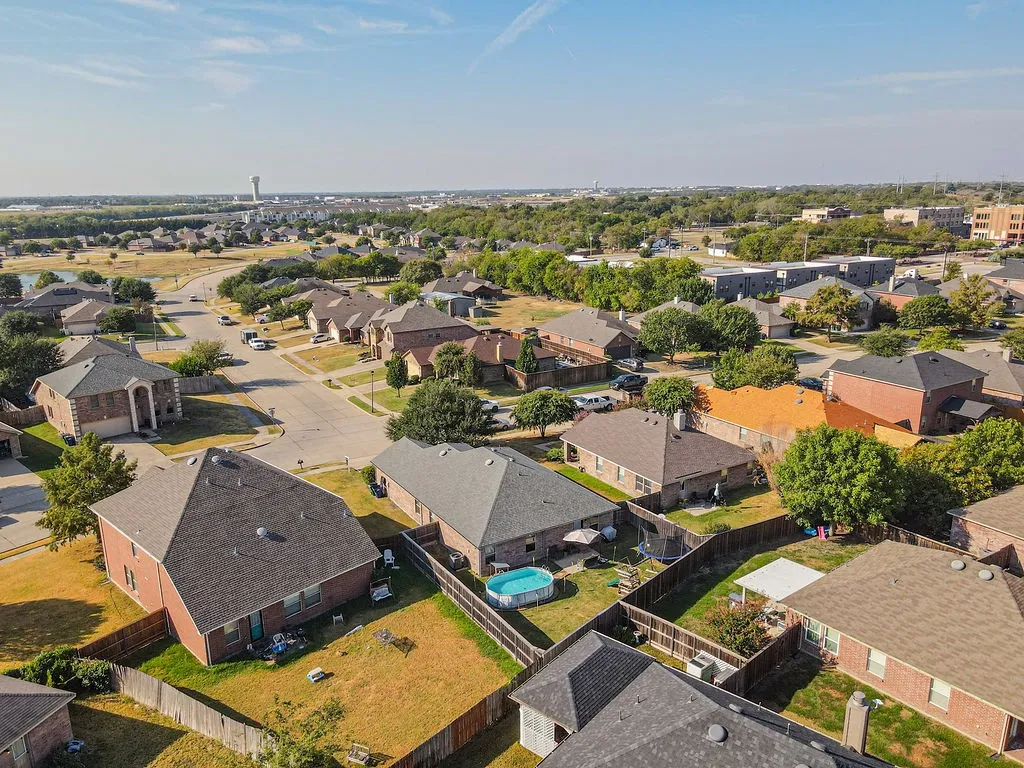 Single Family Residence For Sale in Rockwall County , 417 Azalea Drive, Fate, Texas 75087, 3 Bedroom, 2 Bathroom, 2 Garage spaces, 1,869 Sqft, built in 2008, mls#21390970, Real Estate Agent in Fate, Homes For Sale in Rockwall county, Homes For Sale in Fate, Realtor in Fate Texas, Real Estate Brokerage Independent Realty Texas, Luminita Cordes Realtor