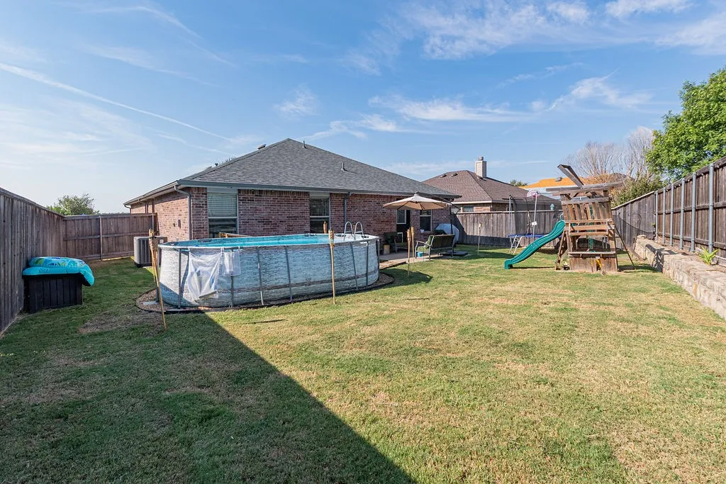 Single Family Residence For Sale in Rockwall County , 417 Azalea Drive, Fate, Texas 75087, 3 Bedroom, 2 Bathroom, 2 Garage spaces, 1,869 Sqft, built in 2008, mls#21390970, Real Estate Agent in Fate, Homes For Sale in Rockwall county, Homes For Sale in Fate, Realtor in Fate Texas, Real Estate Brokerage Independent Realty Texas, Luminita Cordes Realtor