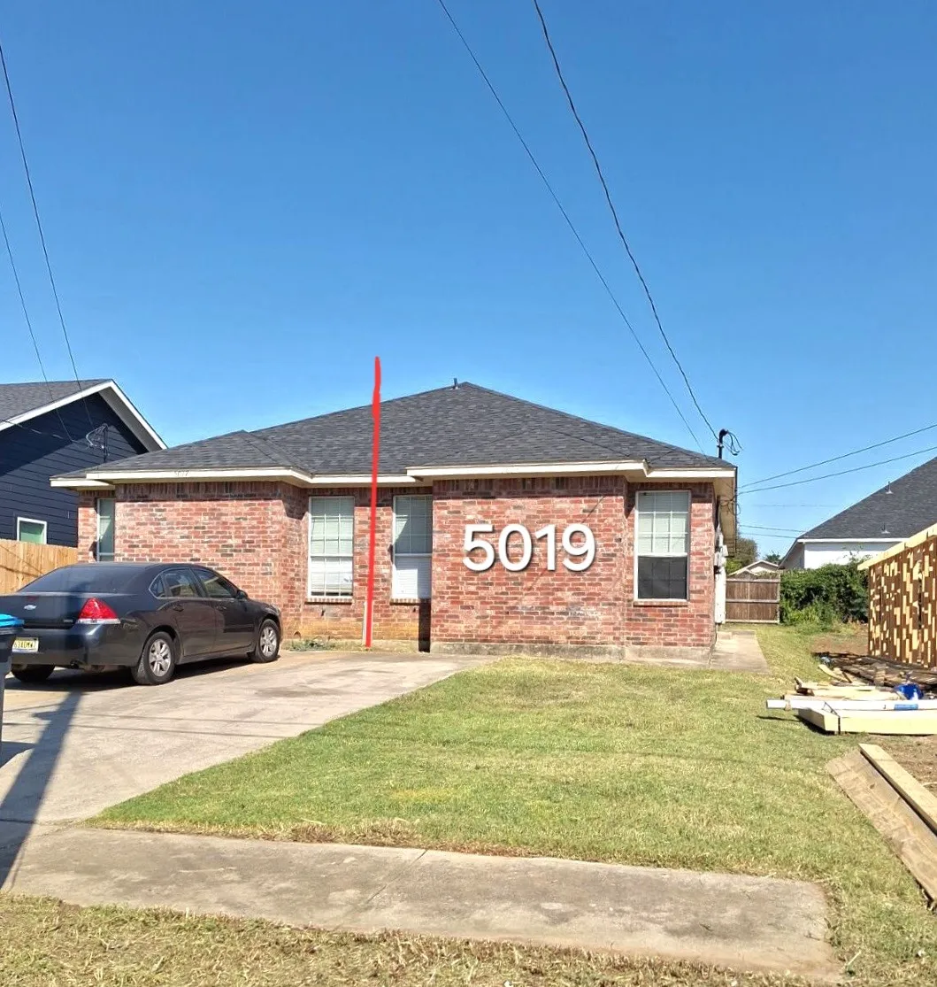 Duplex For Rent in Tarrant County , 5017 Chapman Street 5019, Fort Worth, Texas 76105, 4 Bedroom, 2 Bathroom, Garage spaces, 1,146 Sqft, built in 2006, mls#21391240, Real Estate Agent in Fort Worth, Homes For Rent in Tarrant county, Homes For Rent in Fort Worth, Realtor in Fort Worth Texas, Real Estate Brokerage Independent Realty Texas, Luminita Cordes Realtor