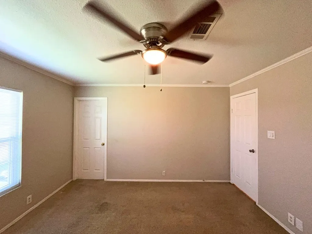 Single Family Residence For Sale in Dallas County , 2511 Kavasar Drive, Dallas, Texas 75241, 3 Bedroom, 2 Bathroom, Garage spaces, 1,120 Sqft, built in 2003, mls#21387229, Real Estate Agent in Dallas, Homes For Sale in Dallas county, Homes For Sale in Dallas, Realtor in Dallas Texas, Real Estate Brokerage Independent Realty Texas, Luminita Cordes Realtor