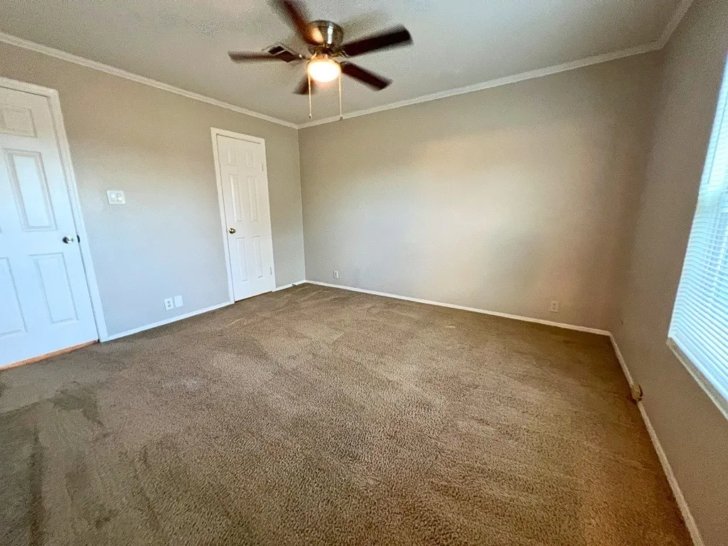 Single Family Residence For Sale in Dallas County , 2511 Kavasar Drive, Dallas, Texas 75241, 3 Bedroom, 2 Bathroom, Garage spaces, 1,120 Sqft, built in 2003, mls#21387229, Real Estate Agent in Dallas, Homes For Sale in Dallas county, Homes For Sale in Dallas, Realtor in Dallas Texas, Real Estate Brokerage Independent Realty Texas, Luminita Cordes Realtor