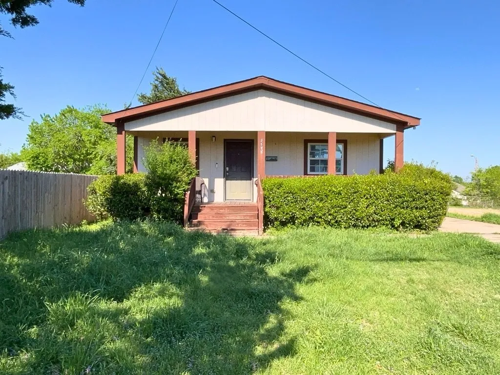 Single Family Residence For Sale
