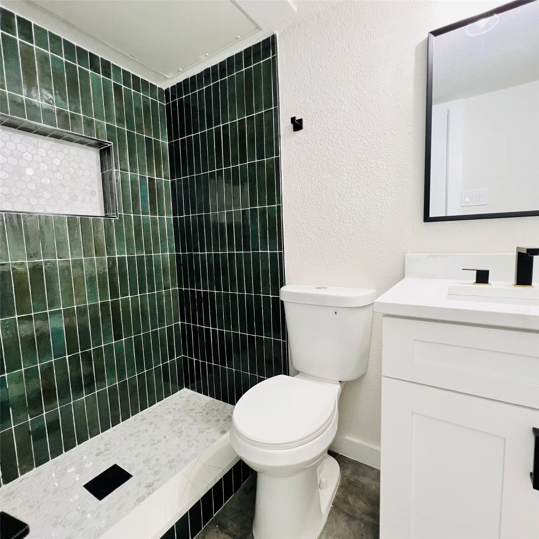 Duplex For Rent in Tarrant County , 1701 Justin Lyn Street, Arlington, Texas 76012, 2 Bedroom, 1 Bathroom, Garage spaces, 773 Sqft, built in 1981, mls#21391241, Real Estate Agent in Arlington, Homes For Rent in Tarrant county, Homes For Rent in Arlington, Realtor in Arlington Texas, Real Estate Brokerage Independent Realty Texas, Luminita Cordes Realtor