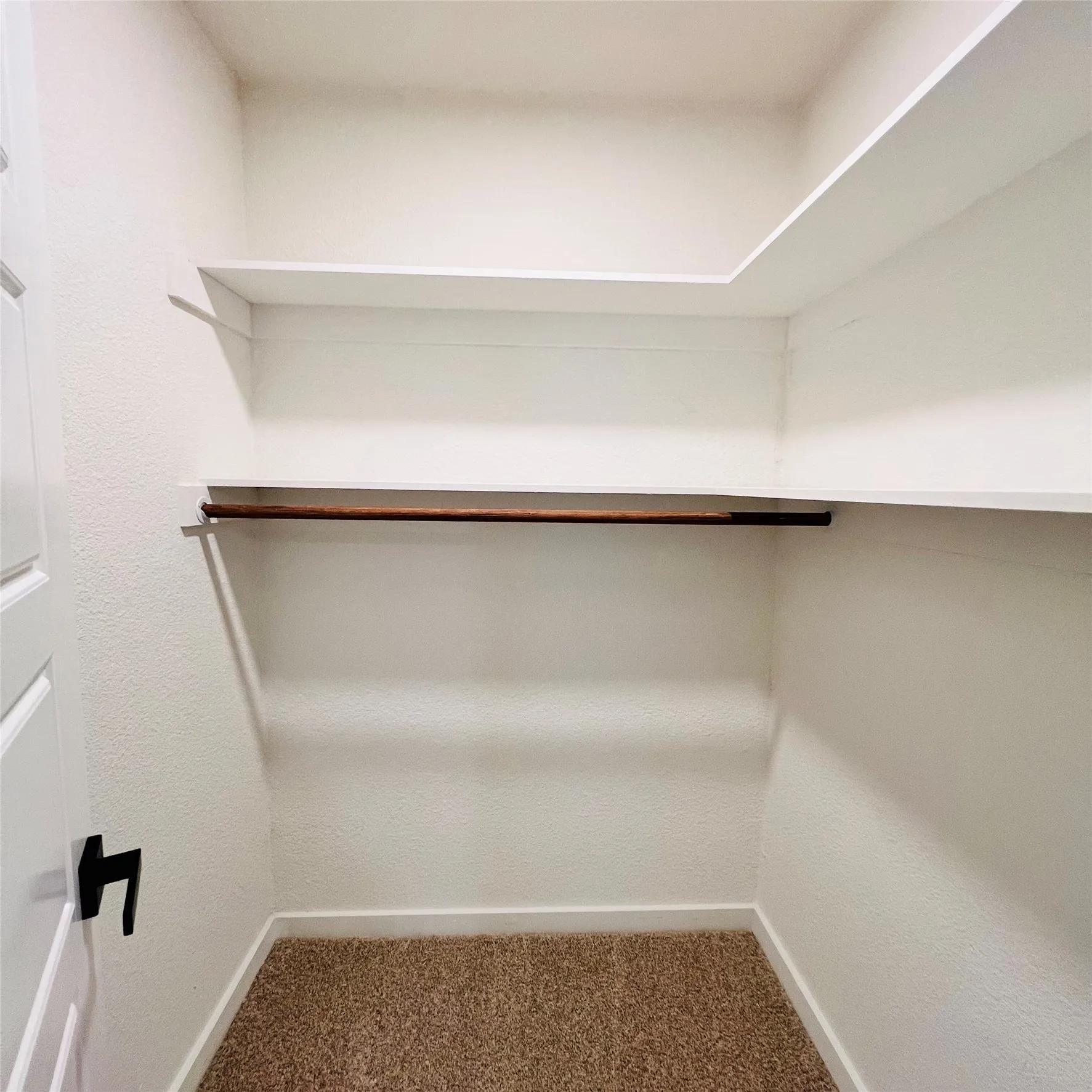 Duplex For Rent in Tarrant County , 1701 Justin Lyn Street, Arlington, Texas 76012, 2 Bedroom, 1 Bathroom, Garage spaces, 773 Sqft, built in 1981, mls#21391241, Real Estate Agent in Arlington, Homes For Rent in Tarrant county, Homes For Rent in Arlington, Realtor in Arlington Texas, Real Estate Brokerage Independent Realty Texas, Luminita Cordes Realtor