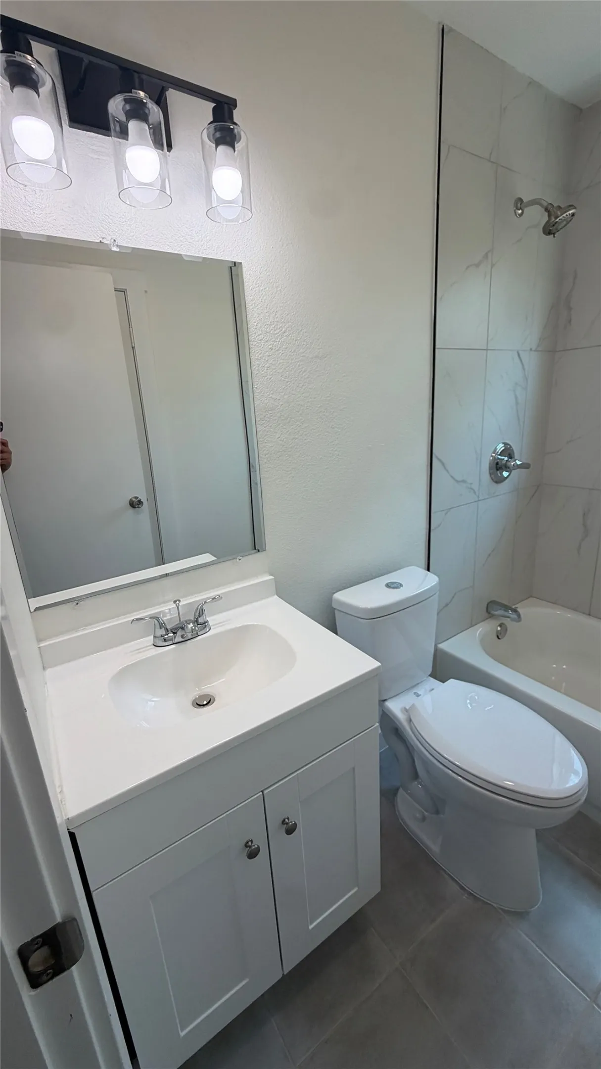Single Family Residence For Sale in Dallas County , 318 18th Street, Grand Prairie, Texas 75051, 3 Bedroom, 2 Bathroom, 2 Garage spaces, 1,213 Sqft, built in 1964, mls#21391239, Real Estate Agent in Grand Prairie, Homes For Sale in Dallas county, Homes For Sale in Grand Prairie, Realtor in Grand Prairie Texas, Real Estate Brokerage Independent Realty Texas, Luminita Cordes Realtor