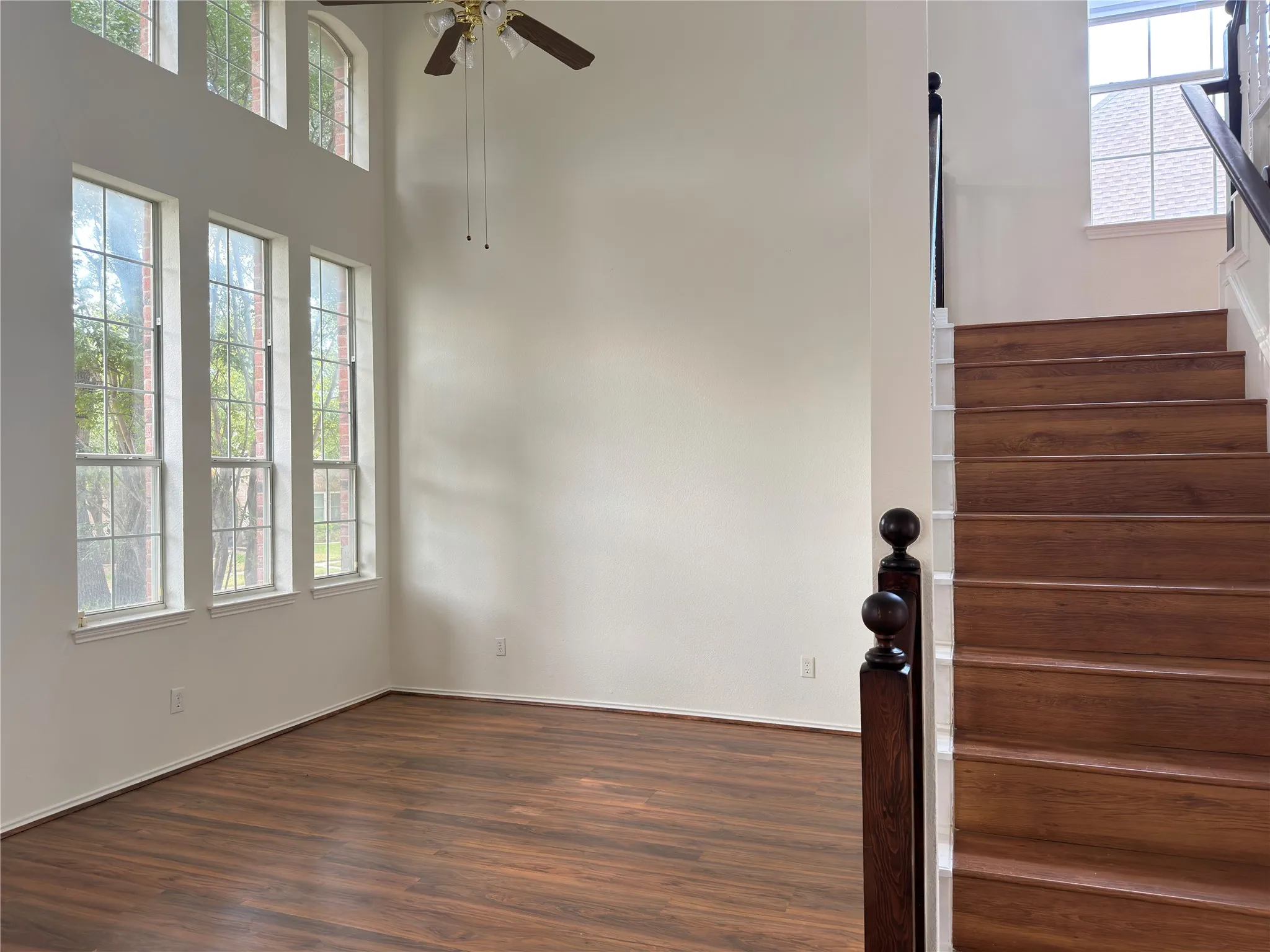 Single Family Residence For Rent in Collin County , 1328 Comanche Drive, Allen, Texas 75013, 4 Bedroom, 3 Bathroom, 2 Garage spaces, 2,524 Sqft, built in 1996, mls#21390225, Real Estate Agent in Allen, Homes For Rent in Collin county, Homes For Rent in Allen, Realtor in Allen Texas, Real Estate Brokerage Independent Realty Texas, Luminita Cordes Realtor