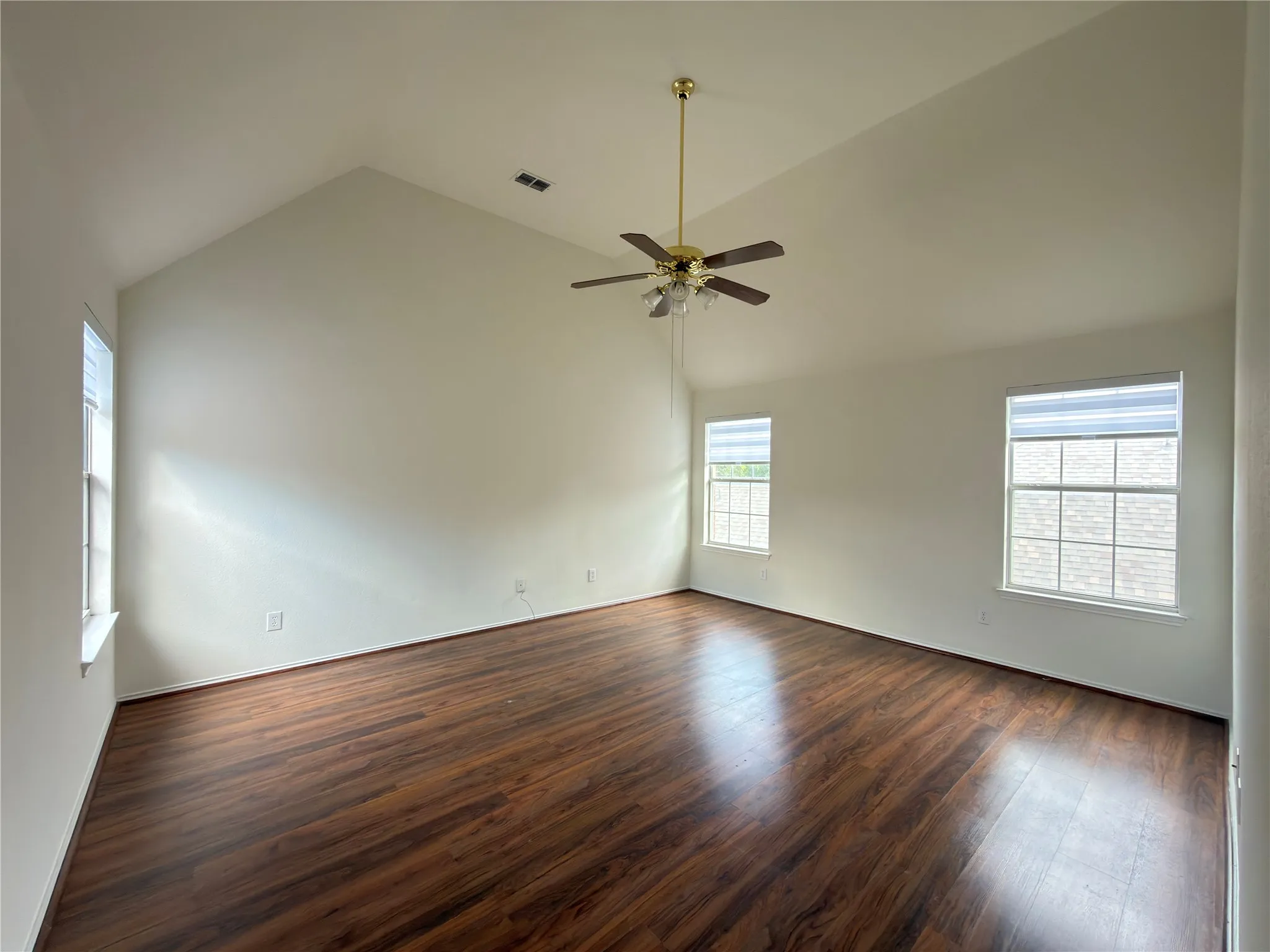 Single Family Residence For Rent in Collin County , 1328 Comanche Drive, Allen, Texas 75013, 4 Bedroom, 3 Bathroom, 2 Garage spaces, 2,524 Sqft, built in 1996, mls#21390225, Real Estate Agent in Allen, Homes For Rent in Collin county, Homes For Rent in Allen, Realtor in Allen Texas, Real Estate Brokerage Independent Realty Texas, Luminita Cordes Realtor