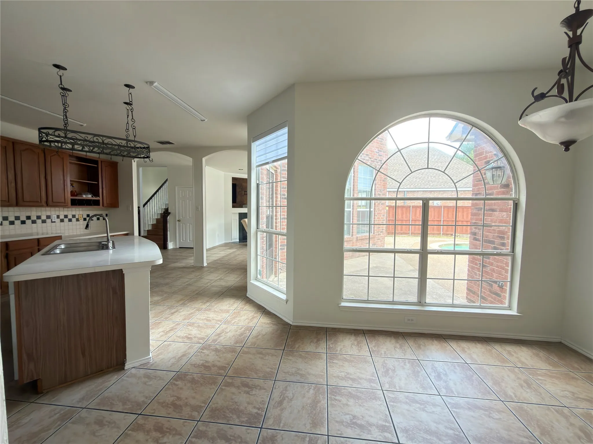 Single Family Residence For Rent in Collin County , 1328 Comanche Drive, Allen, Texas 75013, 4 Bedroom, 3 Bathroom, 2 Garage spaces, 2,524 Sqft, built in 1996, mls#21390225, Real Estate Agent in Allen, Homes For Rent in Collin county, Homes For Rent in Allen, Realtor in Allen Texas, Real Estate Brokerage Independent Realty Texas, Luminita Cordes Realtor