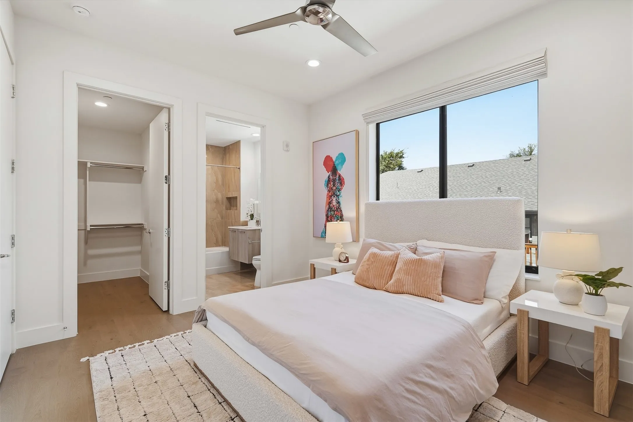 Condominium For Sale in Dallas County , 3923 Cole Avenue 201, Dallas, Texas 75204, 2 Bedroom, 3 Bathroom, 2 Garage spaces, 1,902 Sqft, built in 2016, mls#21381284, Real Estate Agent in Dallas, Homes For Sale in Dallas county, Homes For Sale in Dallas, Realtor in Dallas Texas, Real Estate Brokerage Independent Realty Texas, Luminita Cordes Realtor