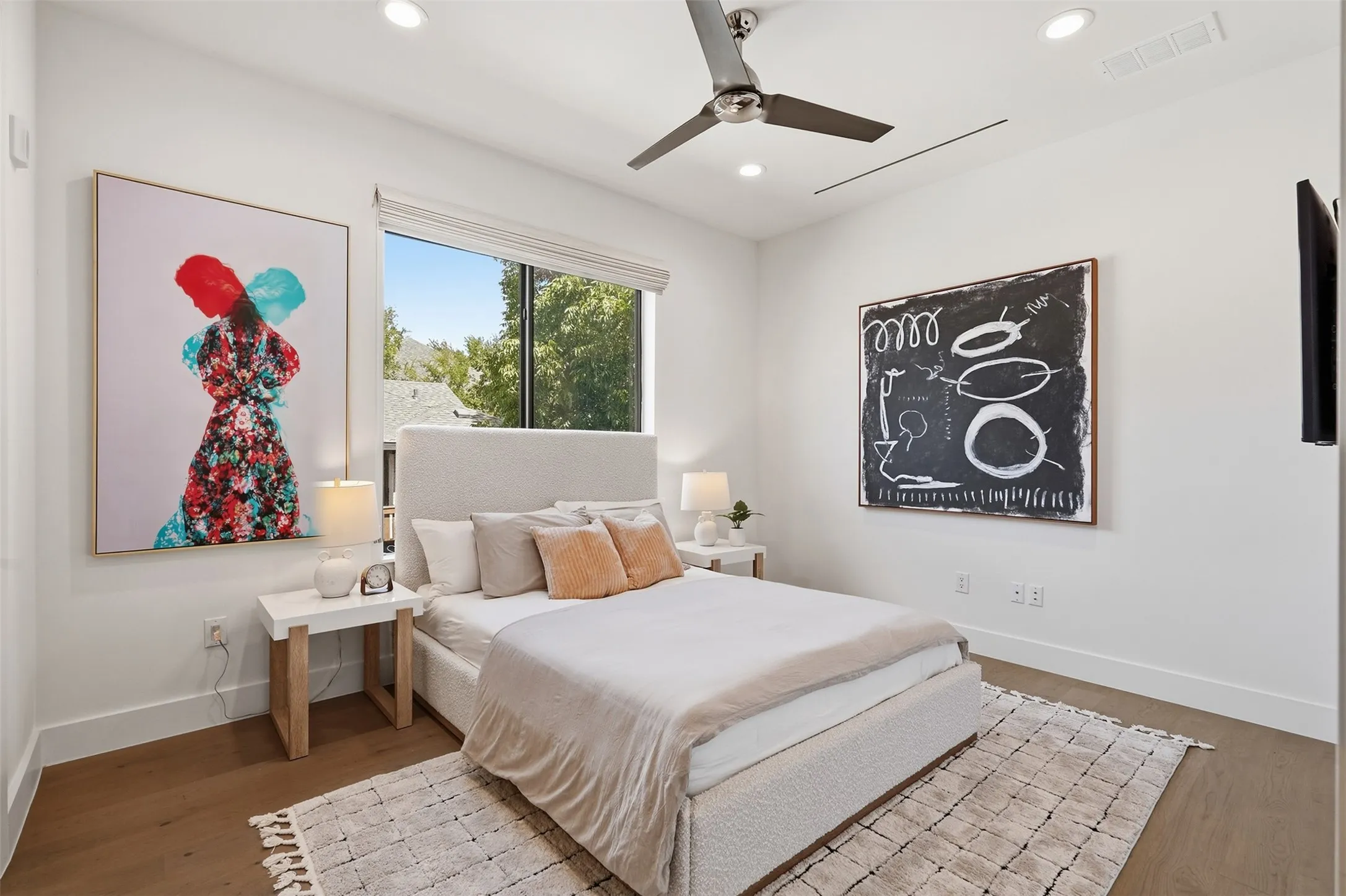 Condominium For Sale in Dallas County , 3923 Cole Avenue 201, Dallas, Texas 75204, 2 Bedroom, 3 Bathroom, 2 Garage spaces, 1,902 Sqft, built in 2016, mls#21381284, Real Estate Agent in Dallas, Homes For Sale in Dallas county, Homes For Sale in Dallas, Realtor in Dallas Texas, Real Estate Brokerage Independent Realty Texas, Luminita Cordes Realtor
